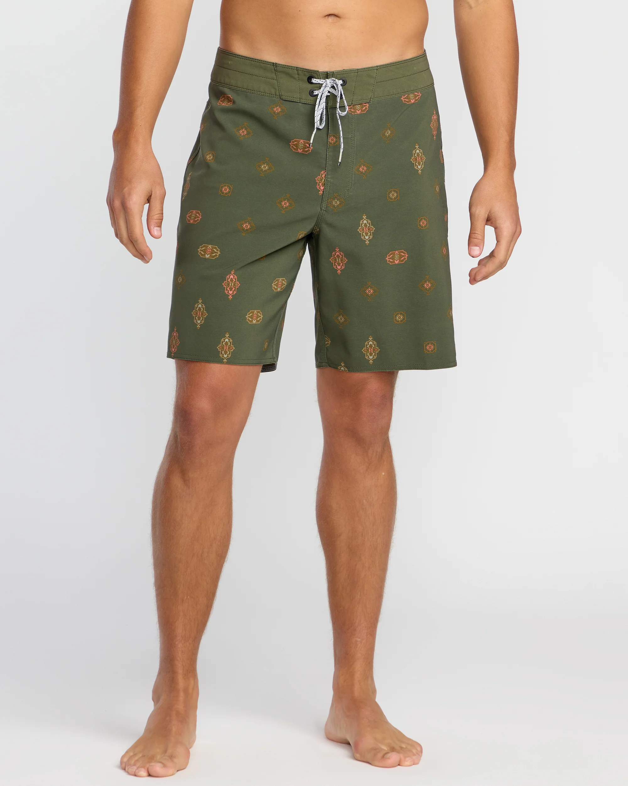 10056-sundays-pro-performance-19-boardshorts-military-1.webp Sundays Pro Performance 19" Boardshorts - Military