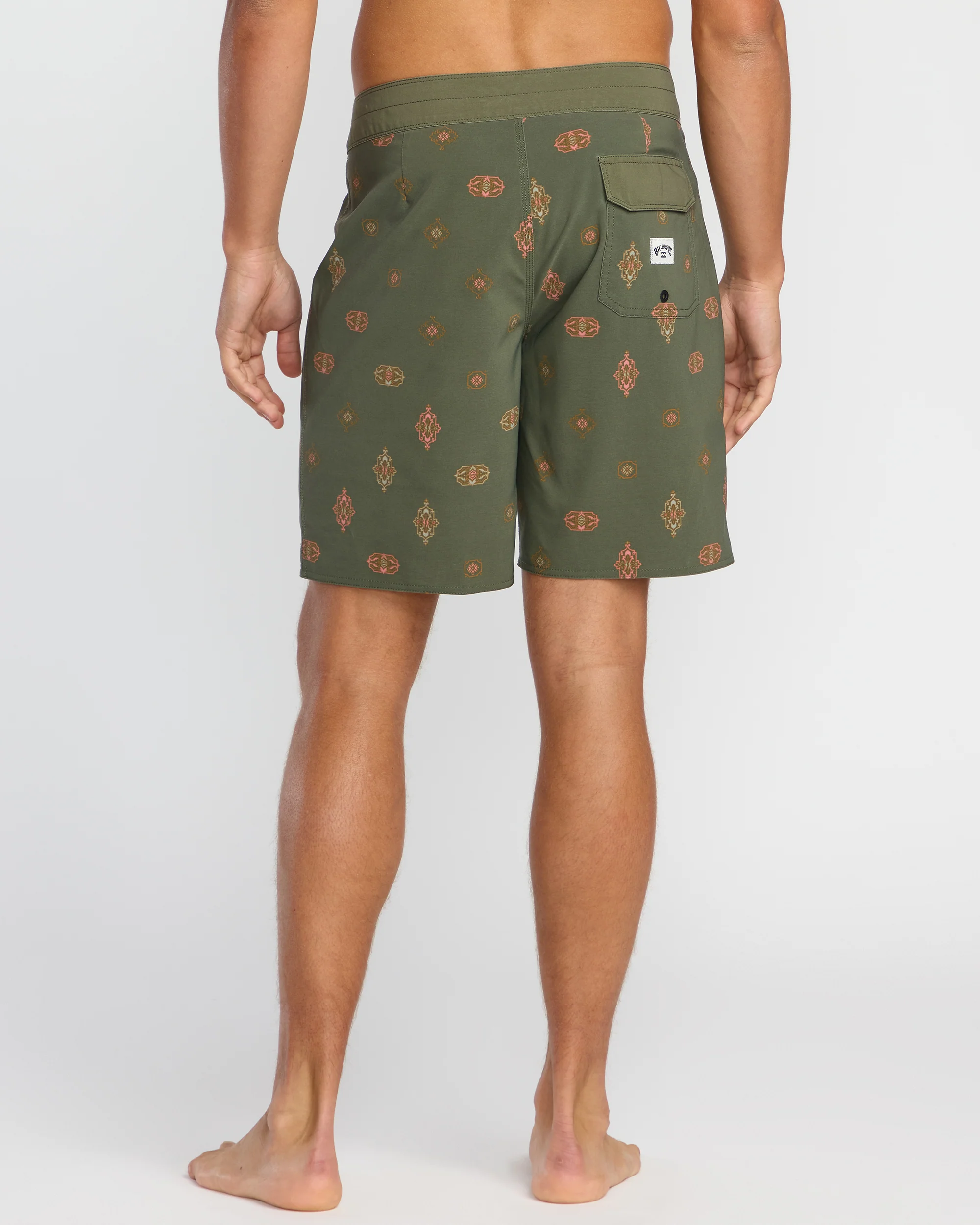 10056-sundays-pro-performance-19-boardshorts-military-2.webp Sundays Pro Performance 19" Boardshorts - Military