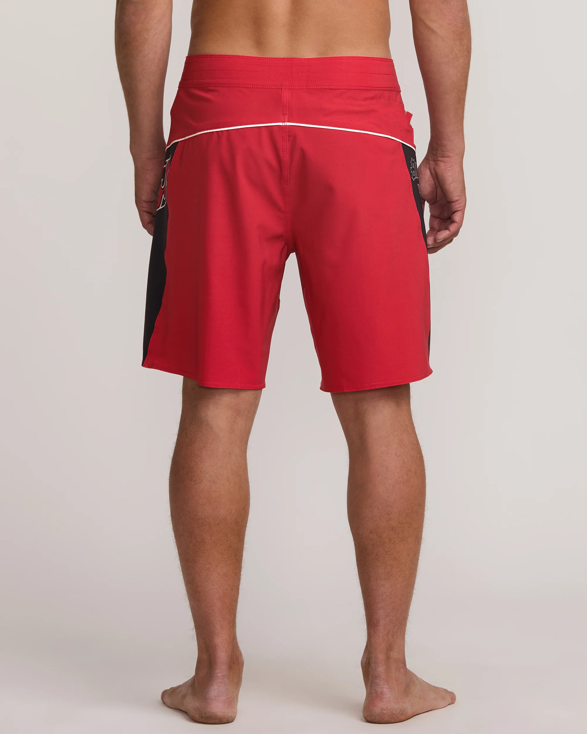 Straddie Pro Performance 20" Boardshorts - Scarlet