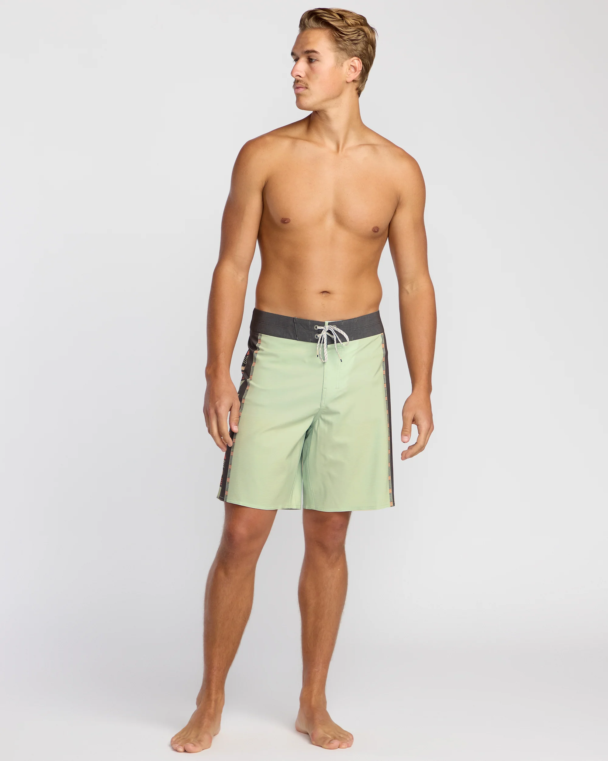 Sundays Airlite 19" Boardshorts - Green Ash