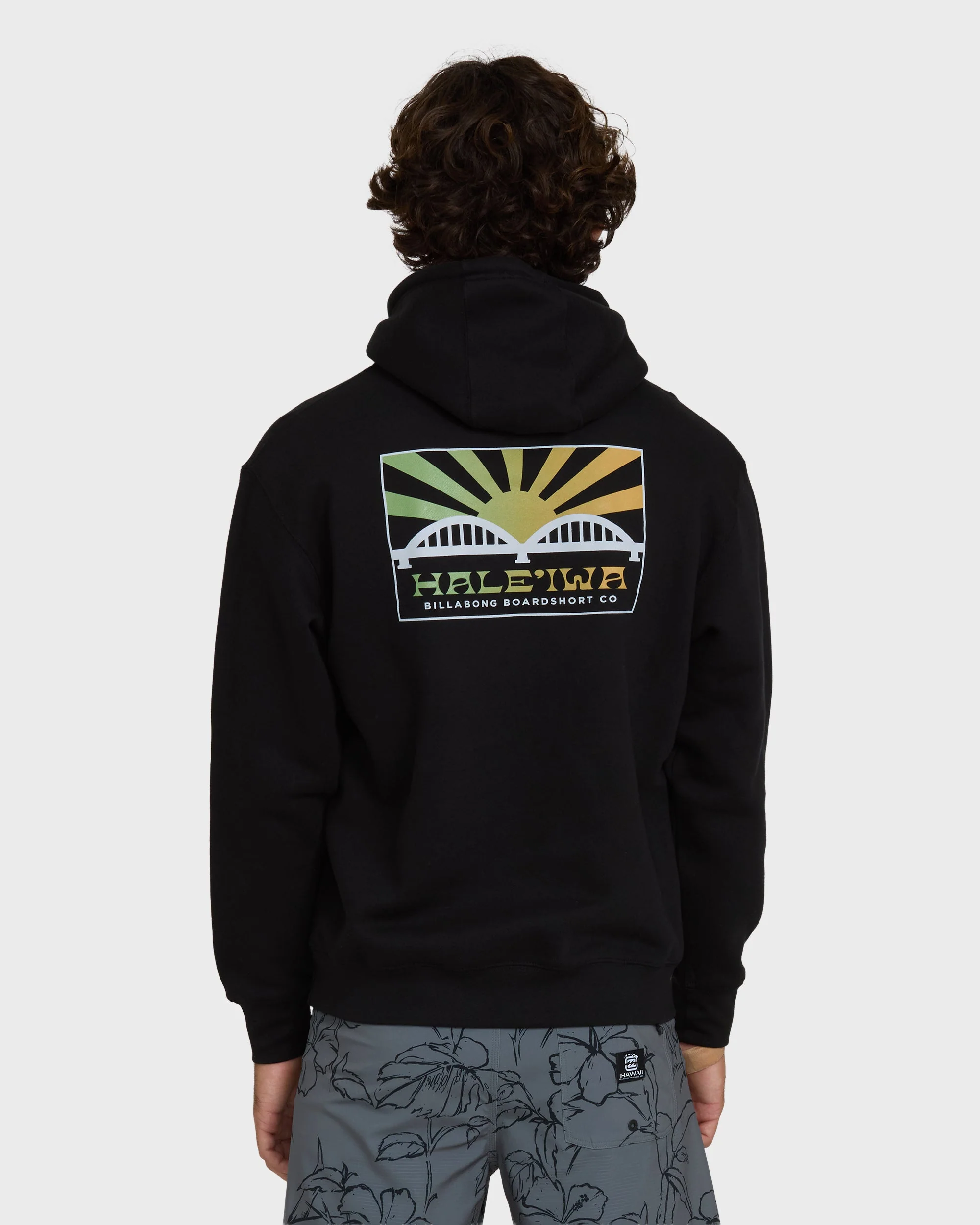 10508-haleiwa-rising-sun-pullover-hoodie-black-2.webp Haleiwa Rising Sun Pullover Hoodie - Black