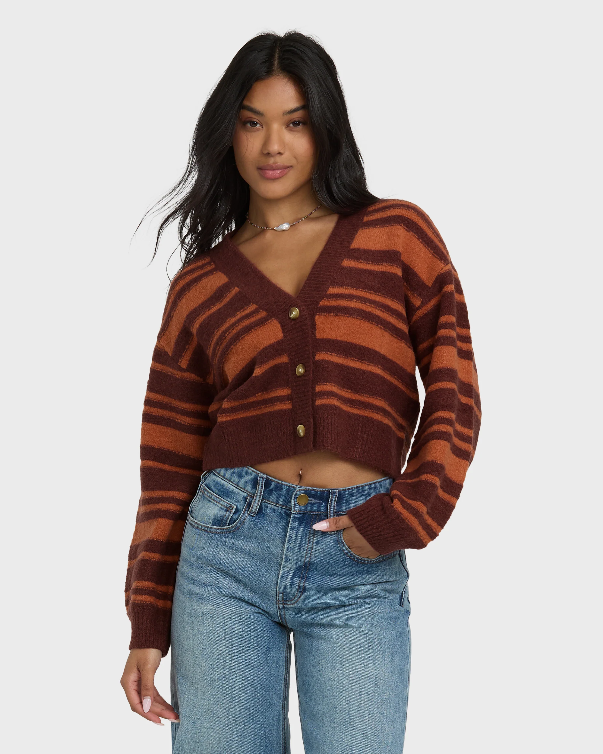 10558-something-about-it-cardi-pinot-5.webp Something About It Cardi - Pinot