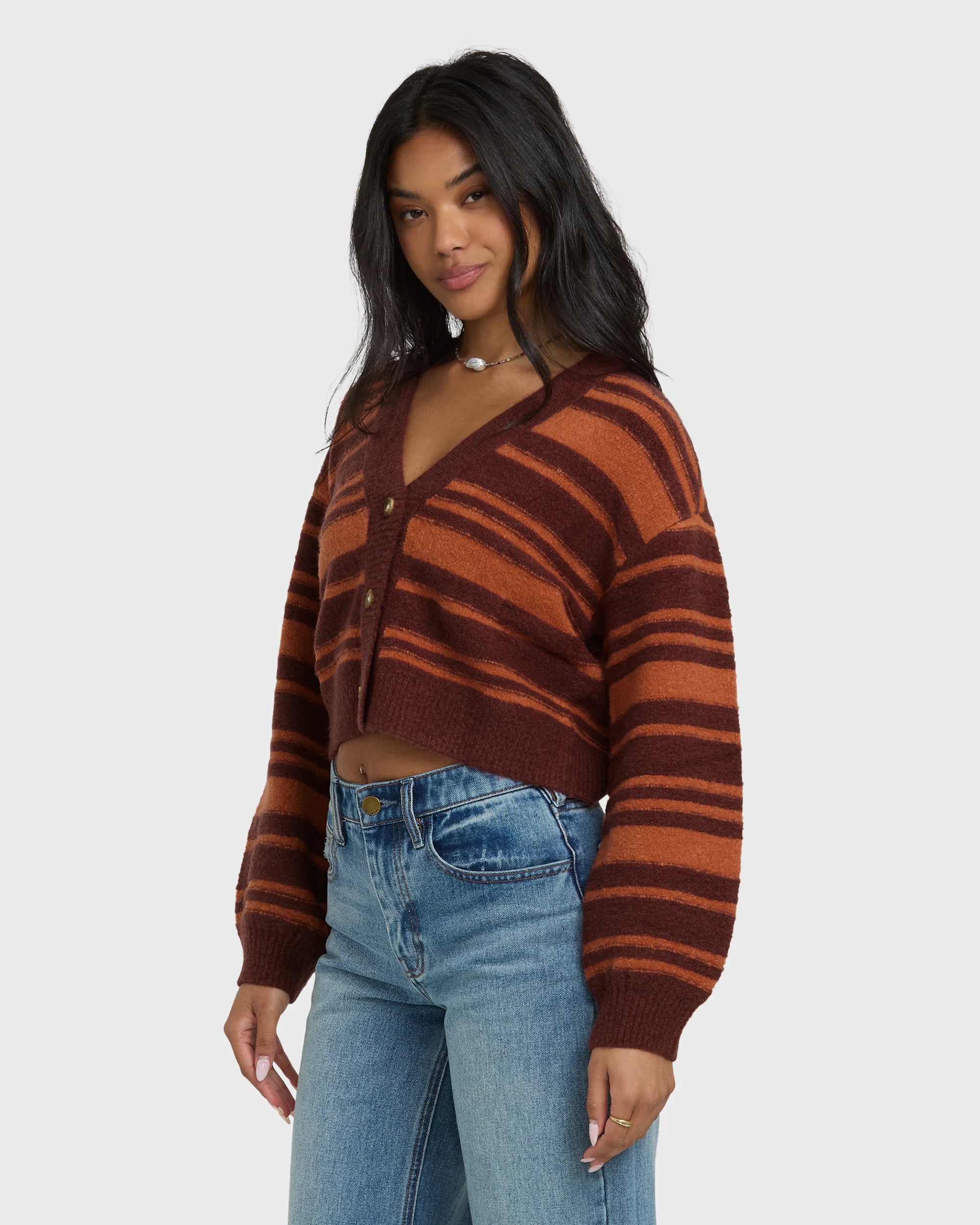 10558-something-about-it-cardi-pinot-6.webp Something About It Cardi - Pinot