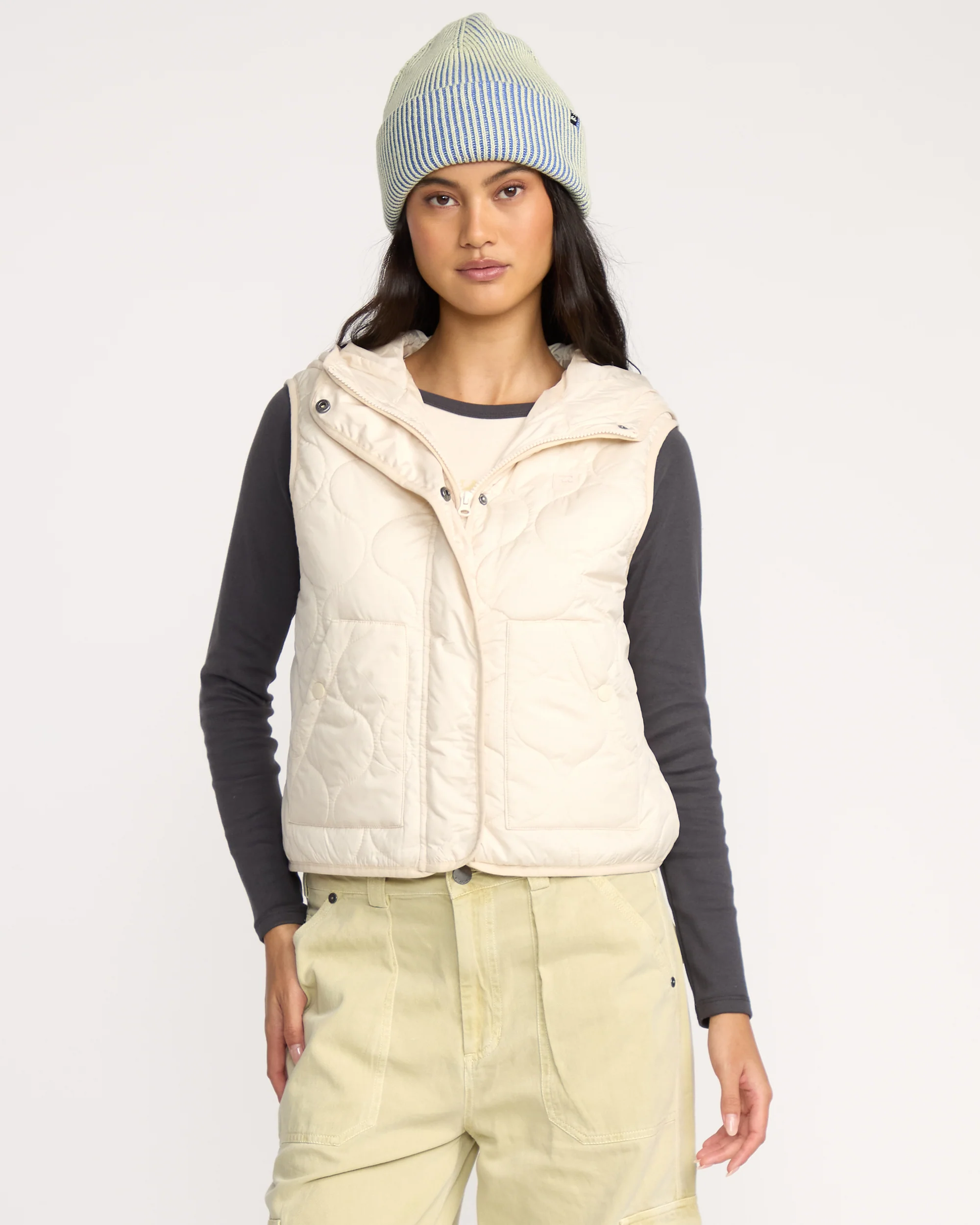11055-a-div-cliffs-quilted-lightweight-vest-whitecap-1.webp A/Div Cliffs Quilted Lightweight Vest - Whitecap