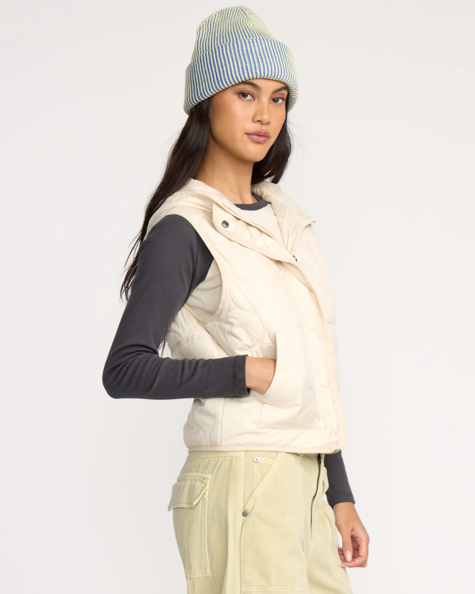 A/Div Cliffs Quilted Lightweight Vest - Whitecap