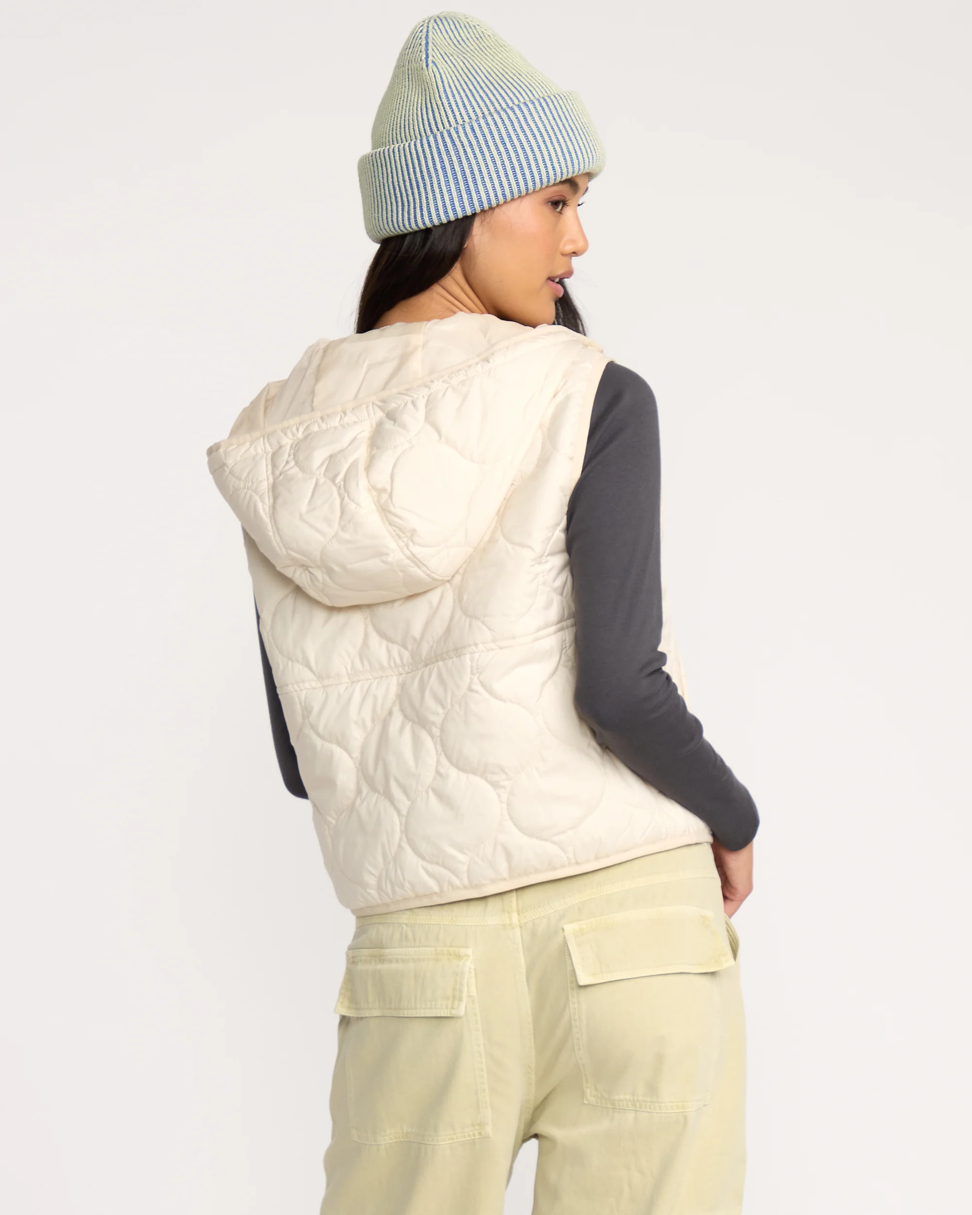 A/Div Cliffs Quilted Lightweight Vest - Whitecap