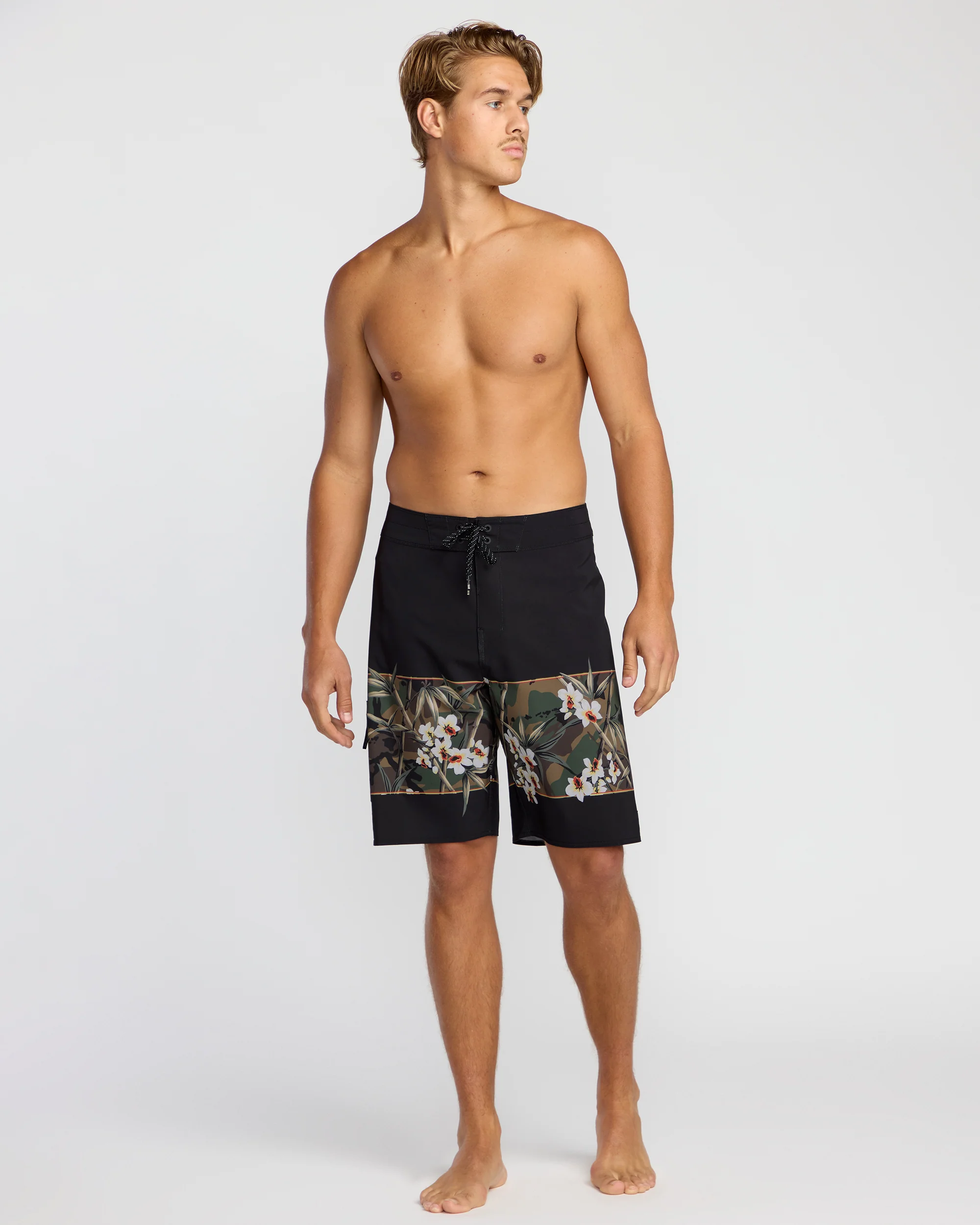 Lowers Pro Hi 17.5" Boardshorts - Black