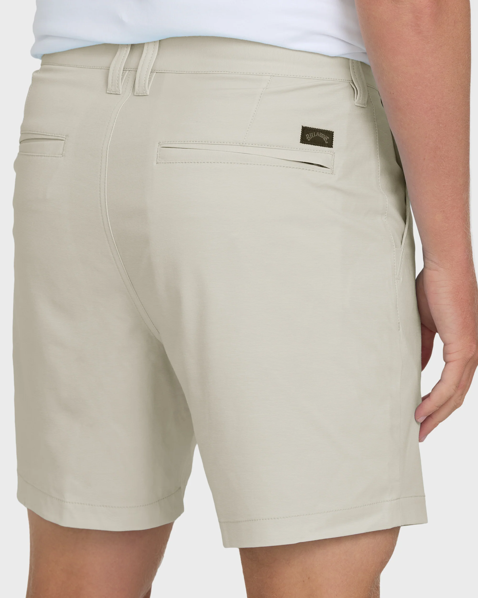 Crossfire Submersible 17" Hybrid Shorts - Oatmeal