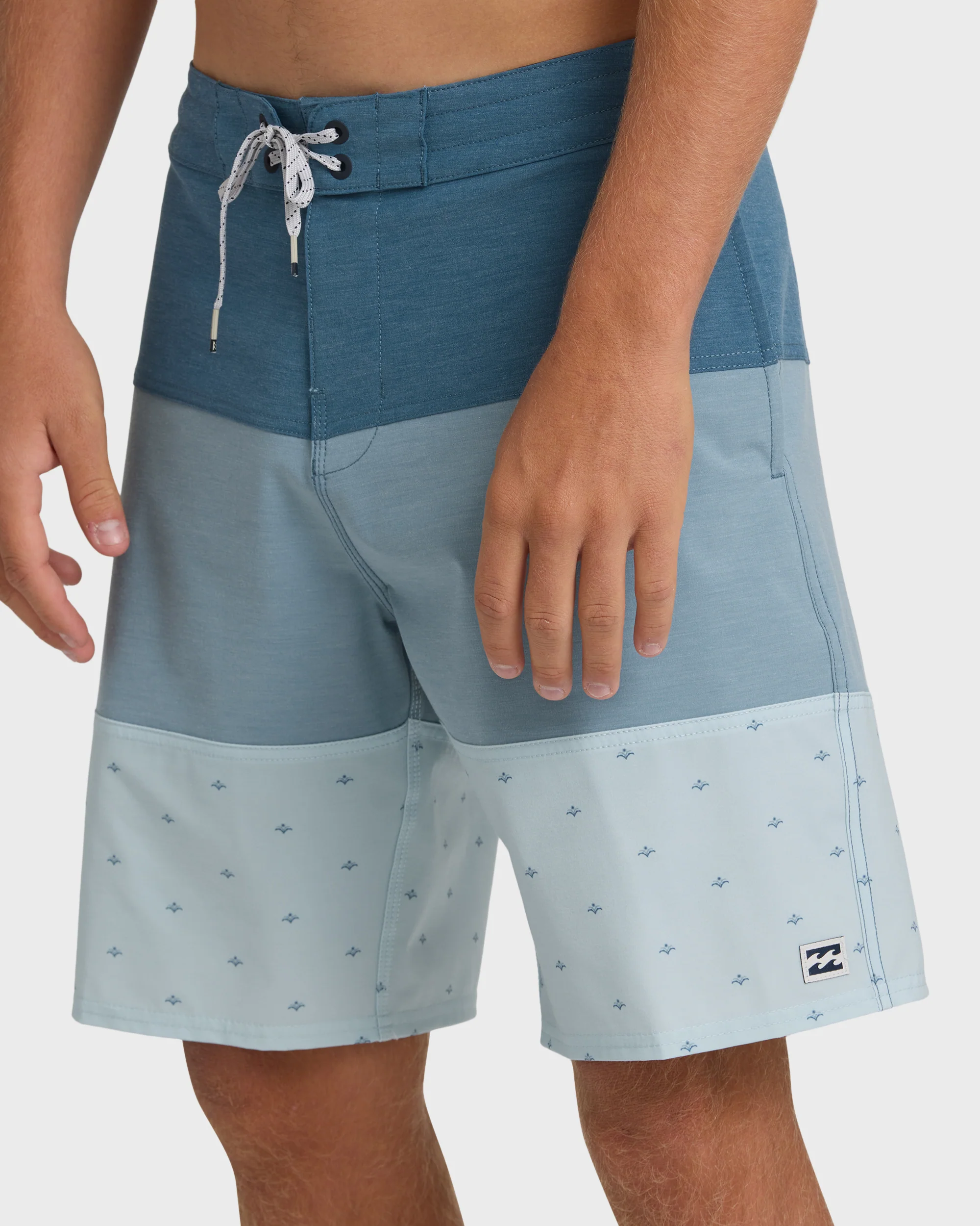 1852-tribong-lo-tide-19-boardshorts-blue-fog-multi-blue-fog-5.webp Tribong Lo Tide 19" Boardshorts - Blue Fog Multi - Blue Fog