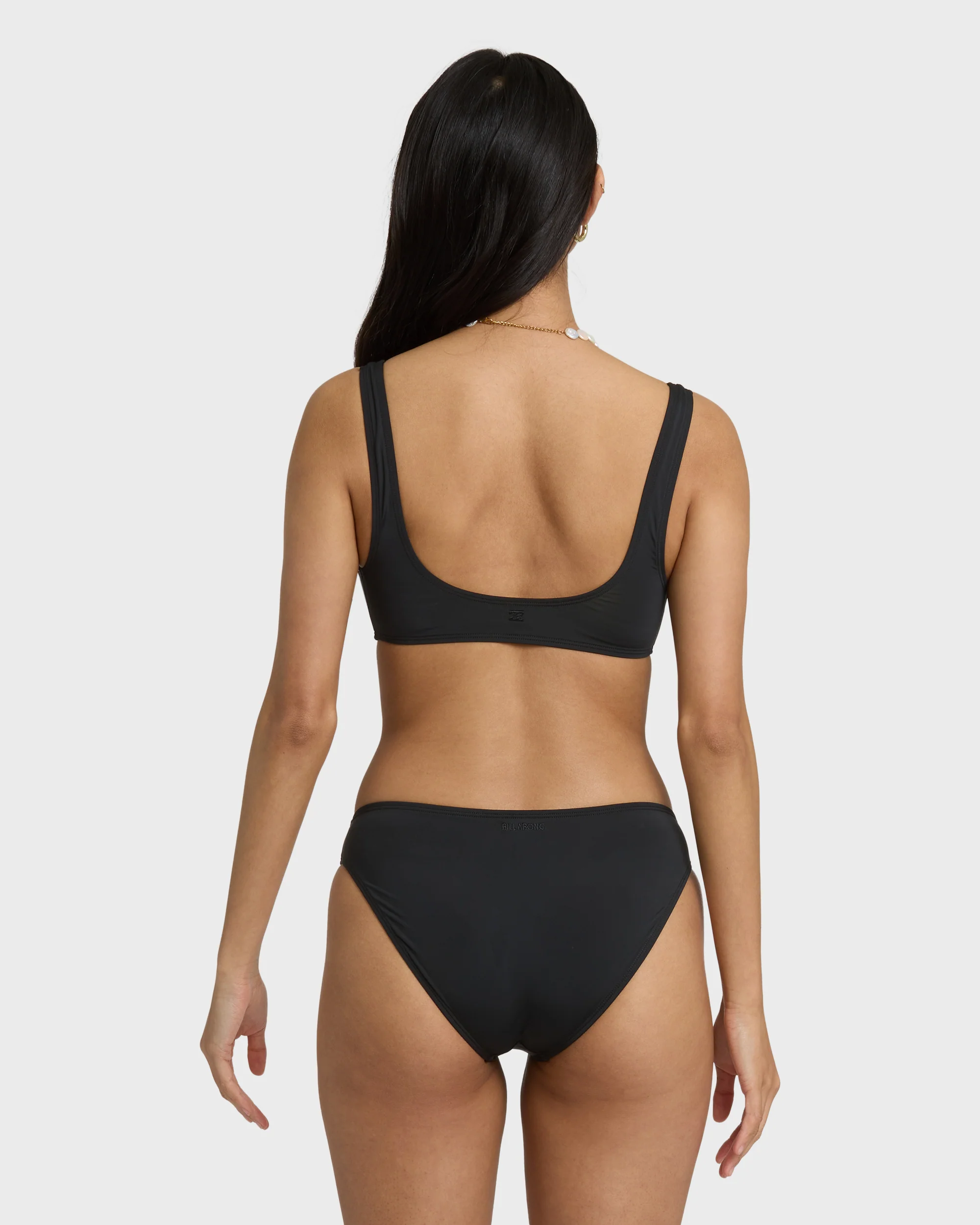 1967-sol-searcher-scoop-tank-bikini-top-black-pebble-3.webp Sol Searcher Scoop Tank Bikini Top - Black Pebble