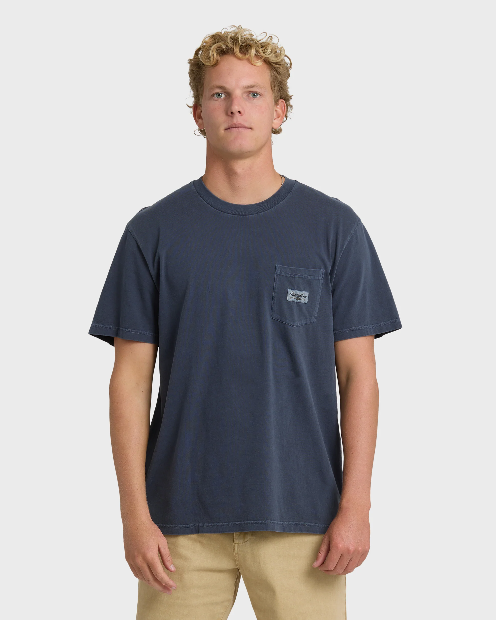 2571-essential-pocket-wave-washed-premium-short-sleeve-t-shirt-graystone-1.webp Essential Pocket Wave Washed Premium Short Sleeve T-Shirt - Graystone