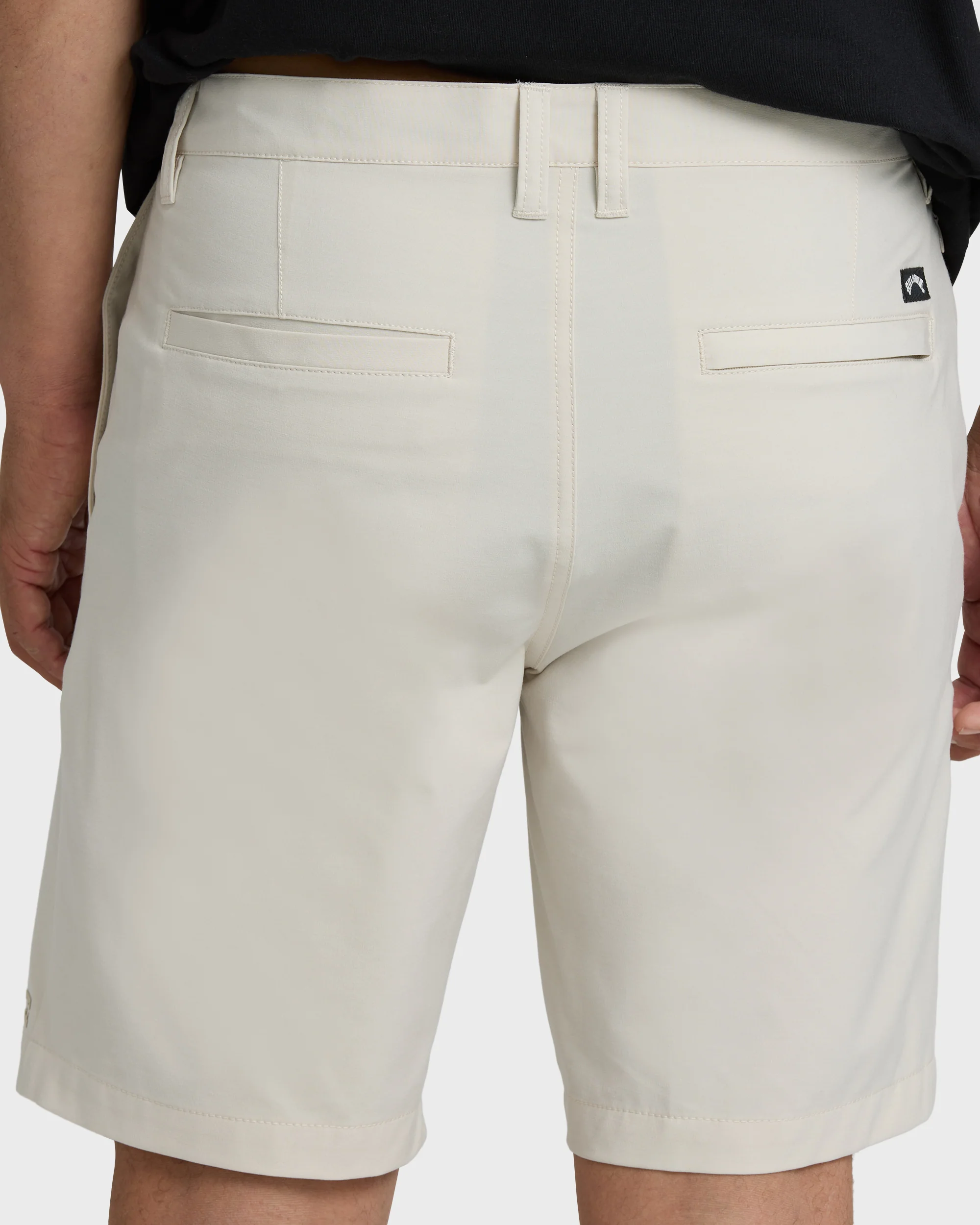 Primary Submersible 18" Hybrid Shorts - Oatmeal