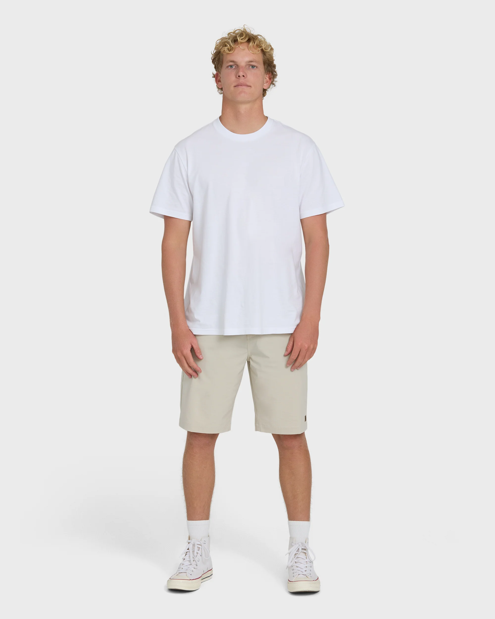 295-crossfire-submersible-21-hybrid-shorts-oatmeal-4.webp Crossfire Submersible 21" Hybrid Shorts - Oatmeal