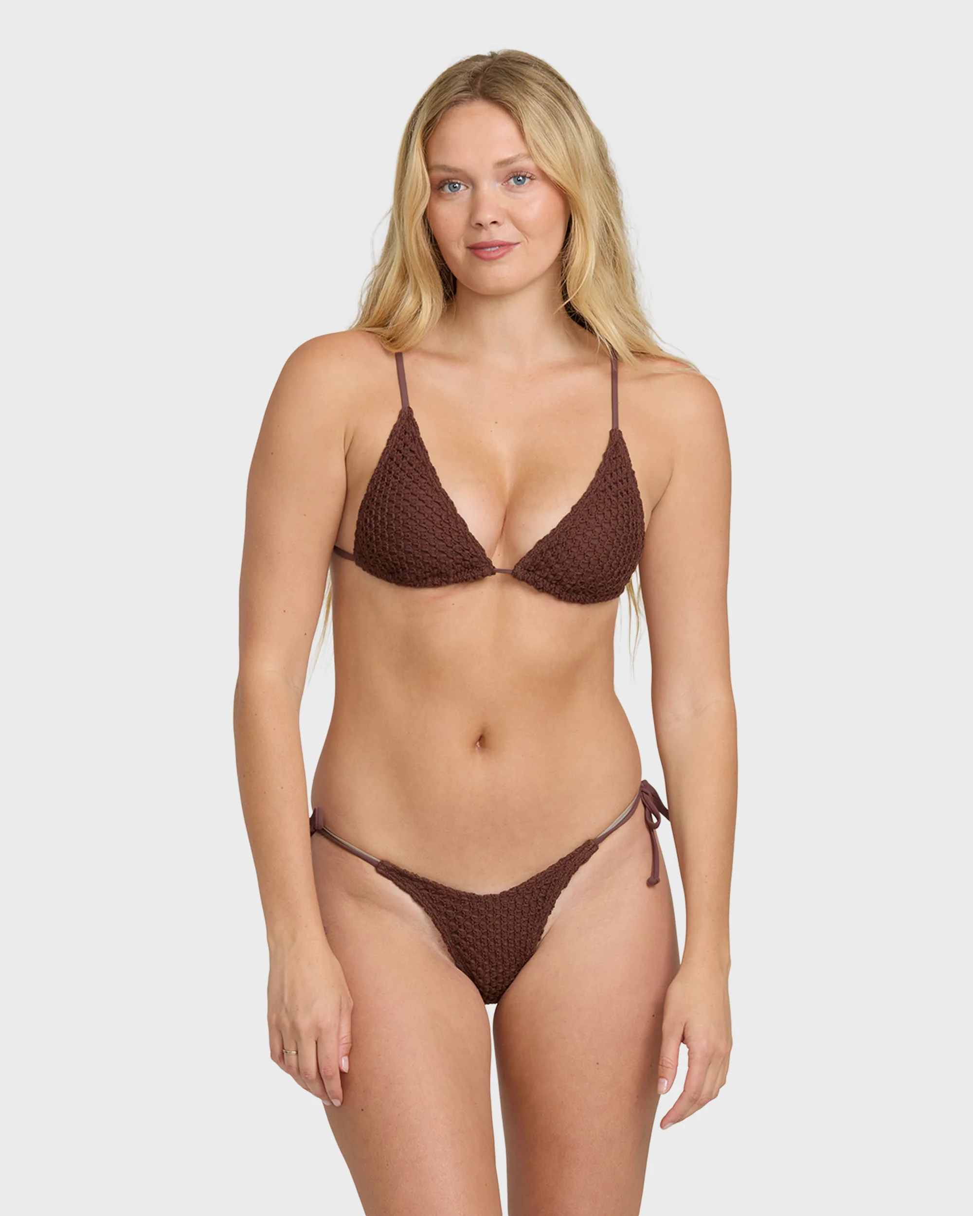 3290-twisted-tides-tie-side-dippi-skimpy-bikini-bottoms-espresso-2.webp Twisted Tides Tie-Side Dippi Skimpy Bikini Bottoms - Espresso
