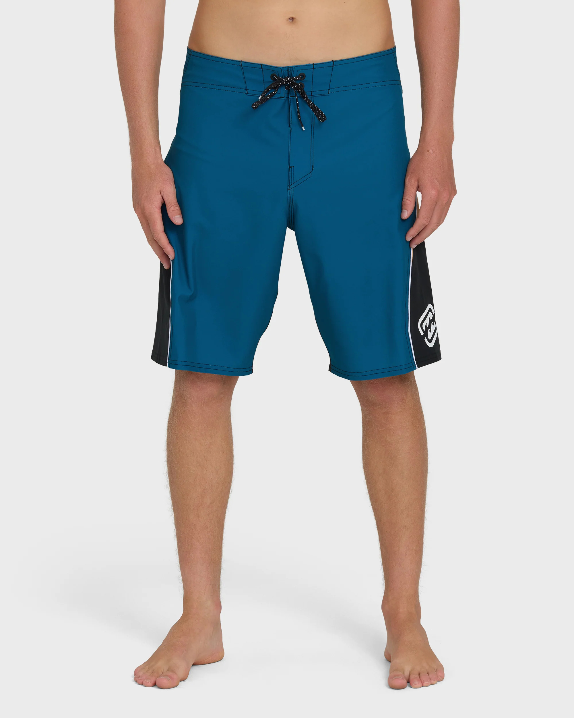 3322-straddie-pro-hi-20-boardshorts-tropical-teal-1.webp Straddie Pro Hi 20" Boardshorts - Tropical Teal