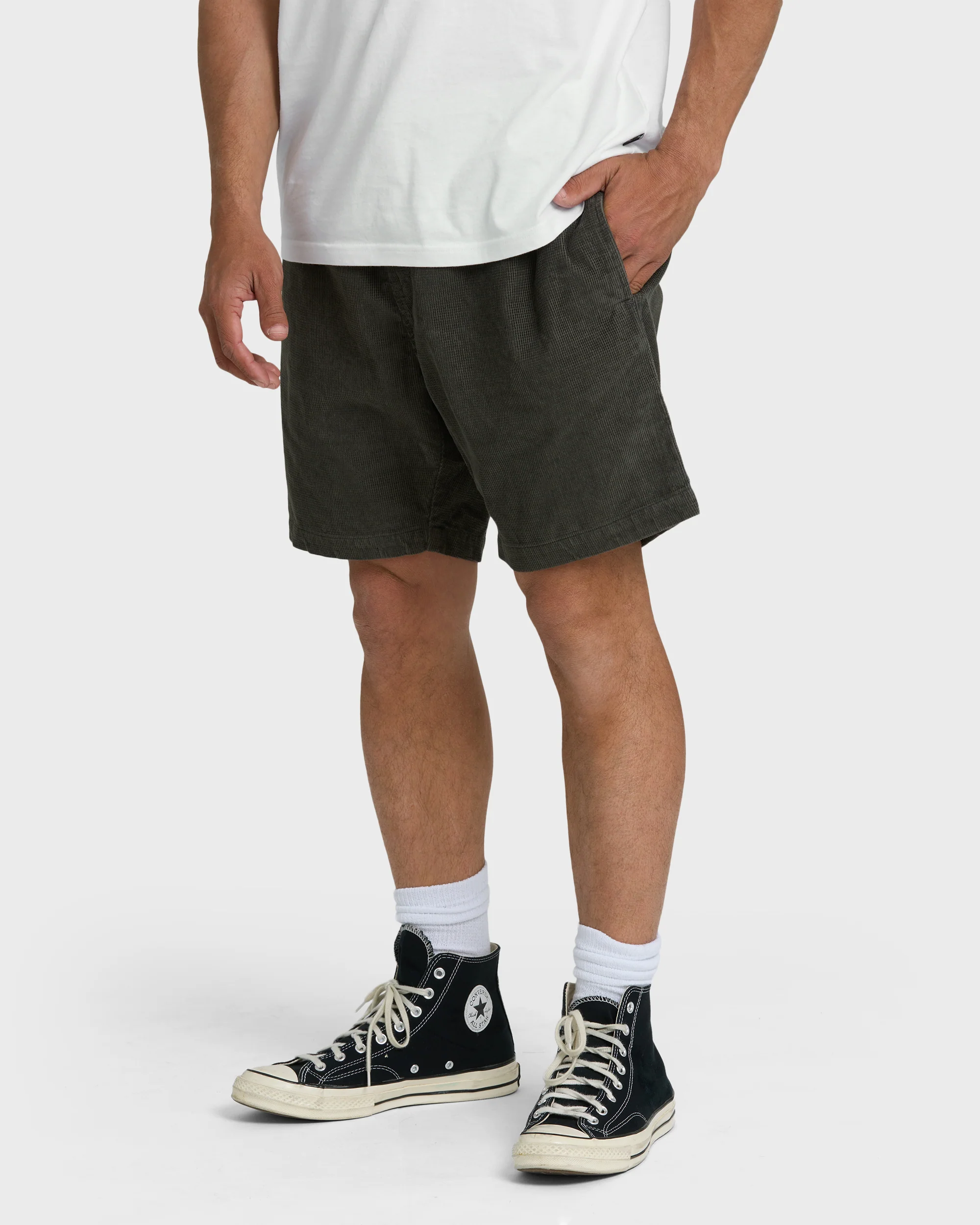 Larry Layback 17" Corduroy Shorts - Dark Gray