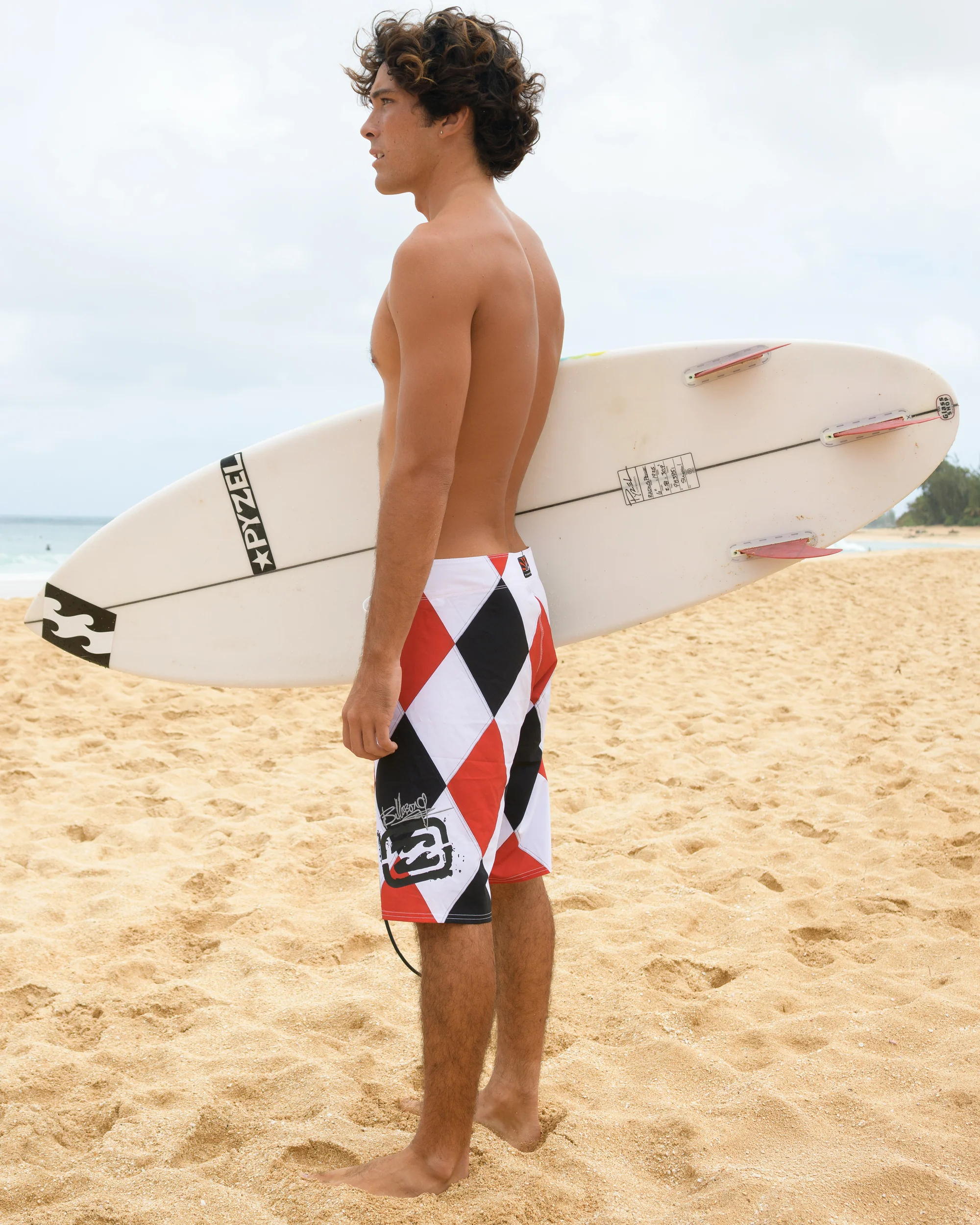 3603-a.i.-diamonds-pro-boardshorts-true-red-3.webp A.I. Diamonds Pro Boardshorts - True Red