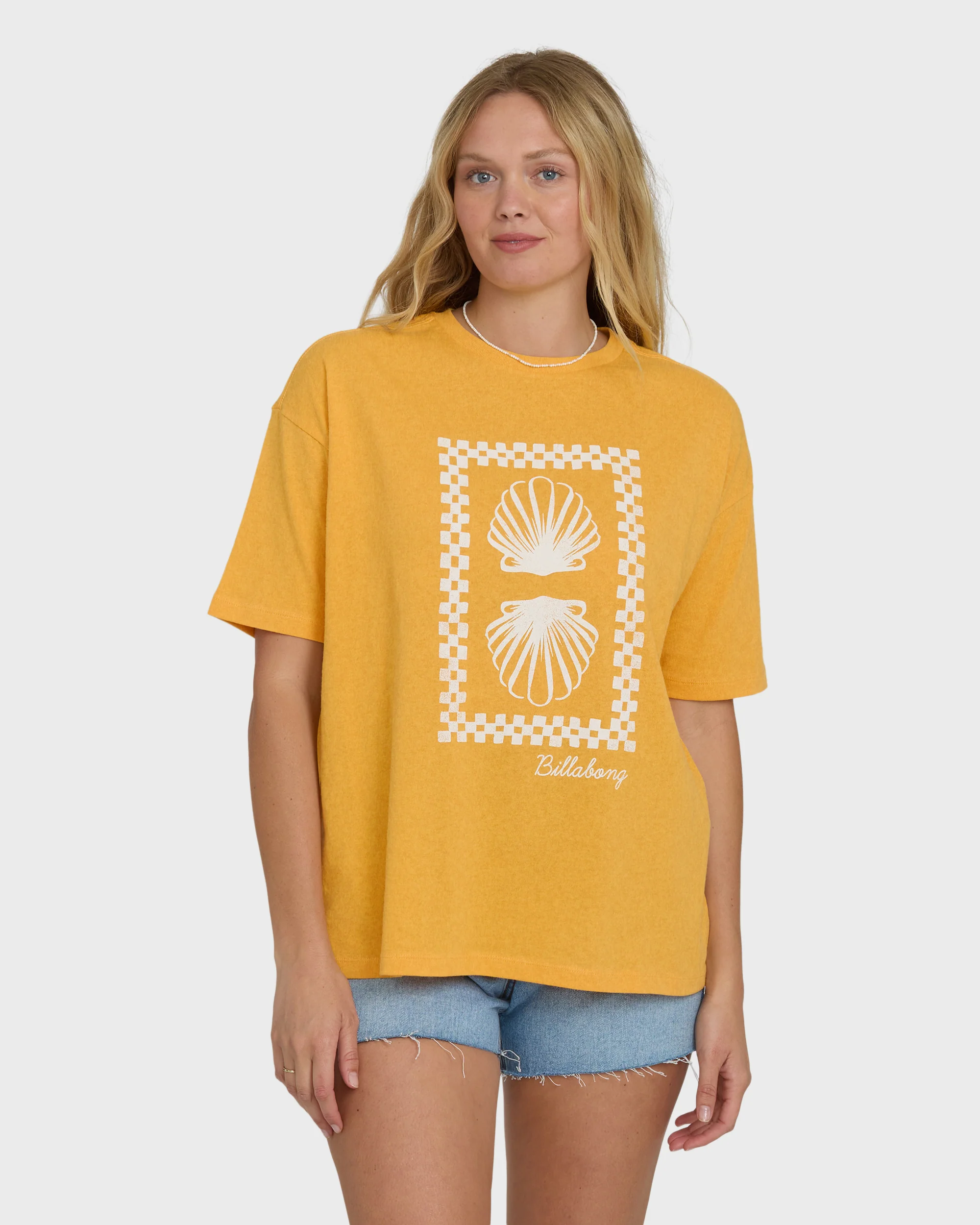 3758-balance-of-waves-short-sleeve-knit-t-shirt-sun-kissed-1.webp Balance of Waves Short Sleeve Knit T-Shirt - Sun Kissed