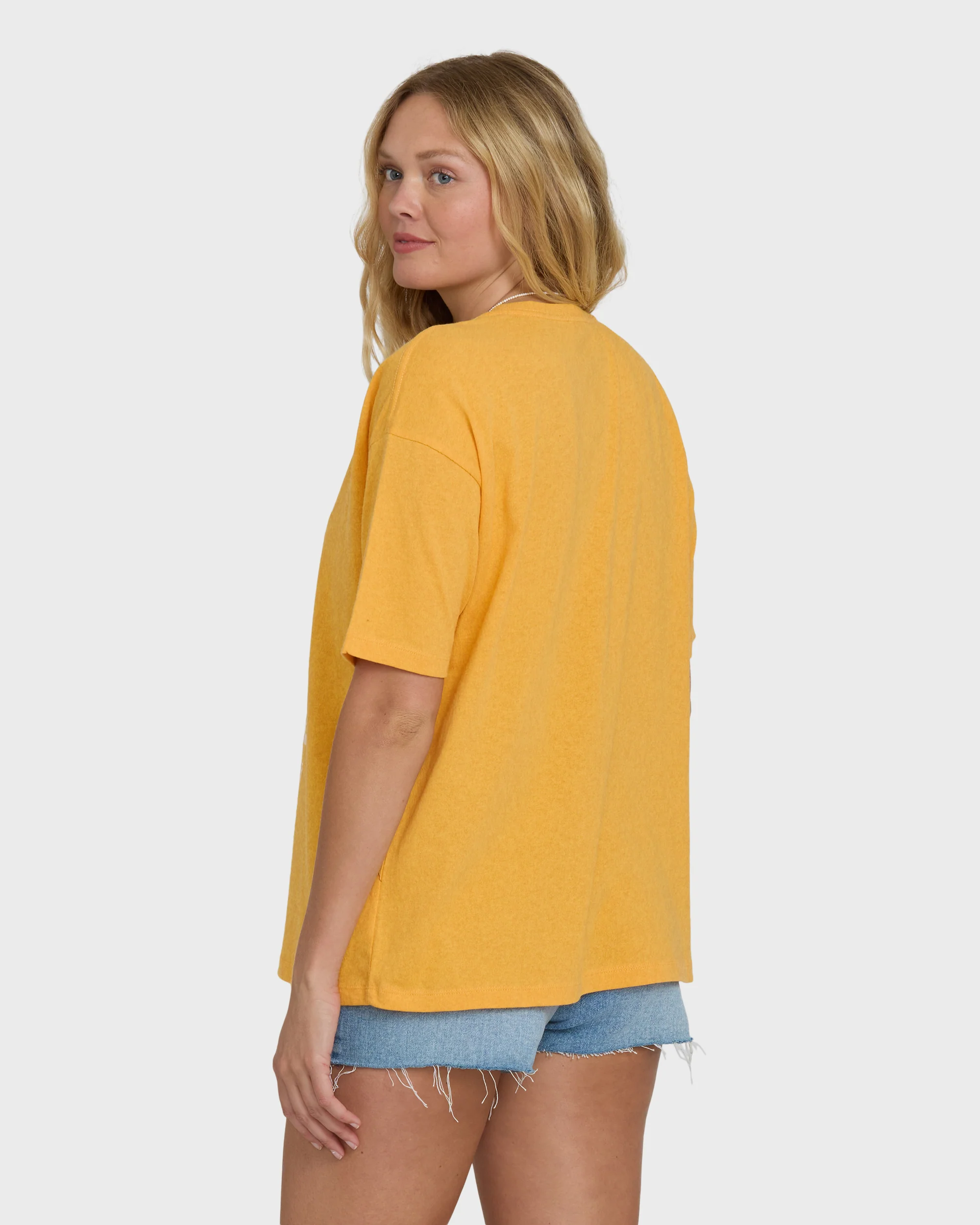 3758-balance-of-waves-short-sleeve-knit-t-shirt-sun-kissed-2.webp Balance of Waves Short Sleeve Knit T-Shirt - Sun Kissed
