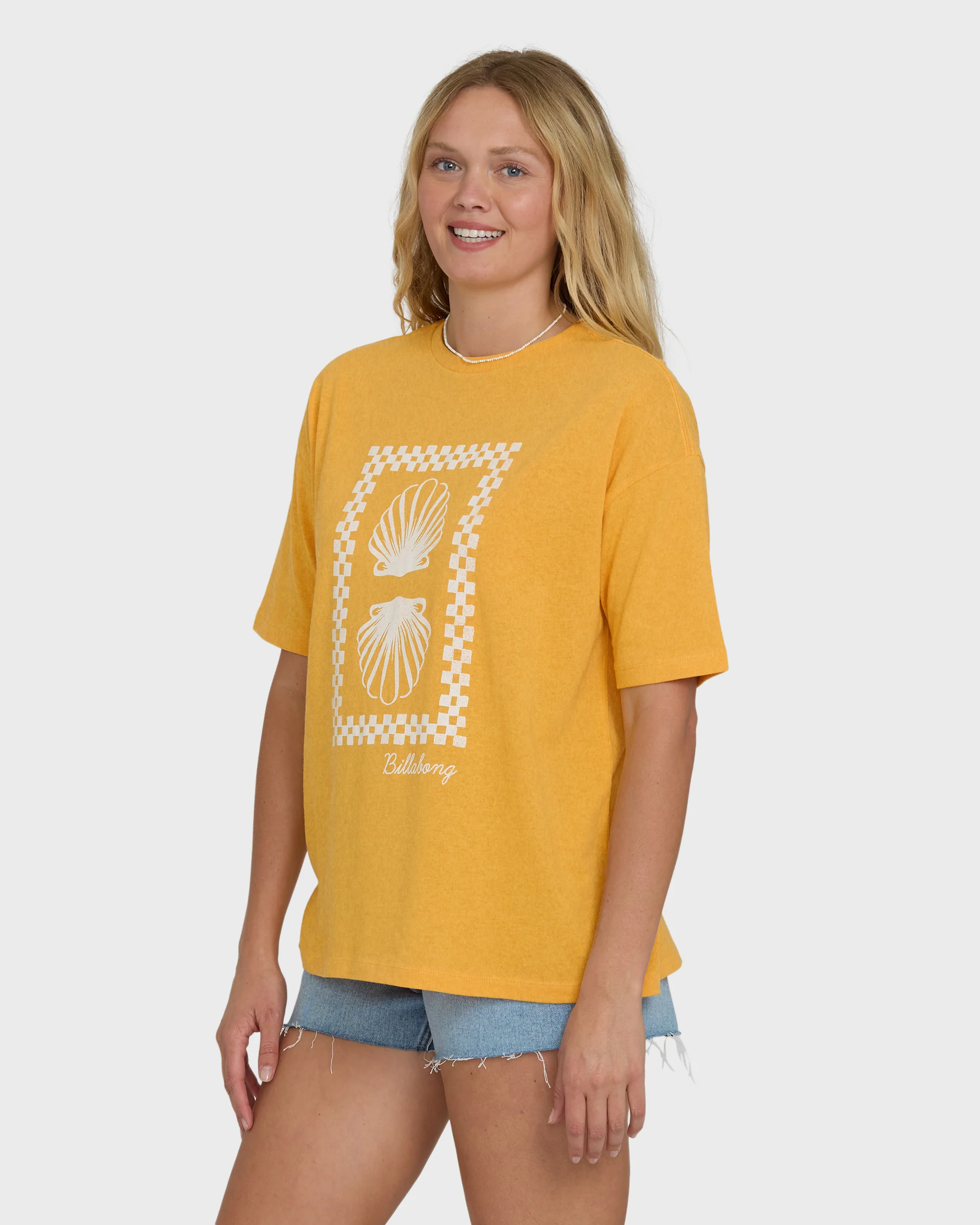 3758-balance-of-waves-short-sleeve-knit-t-shirt-sun-kissed-3.webp Balance of Waves Short Sleeve Knit T-Shirt - Sun Kissed