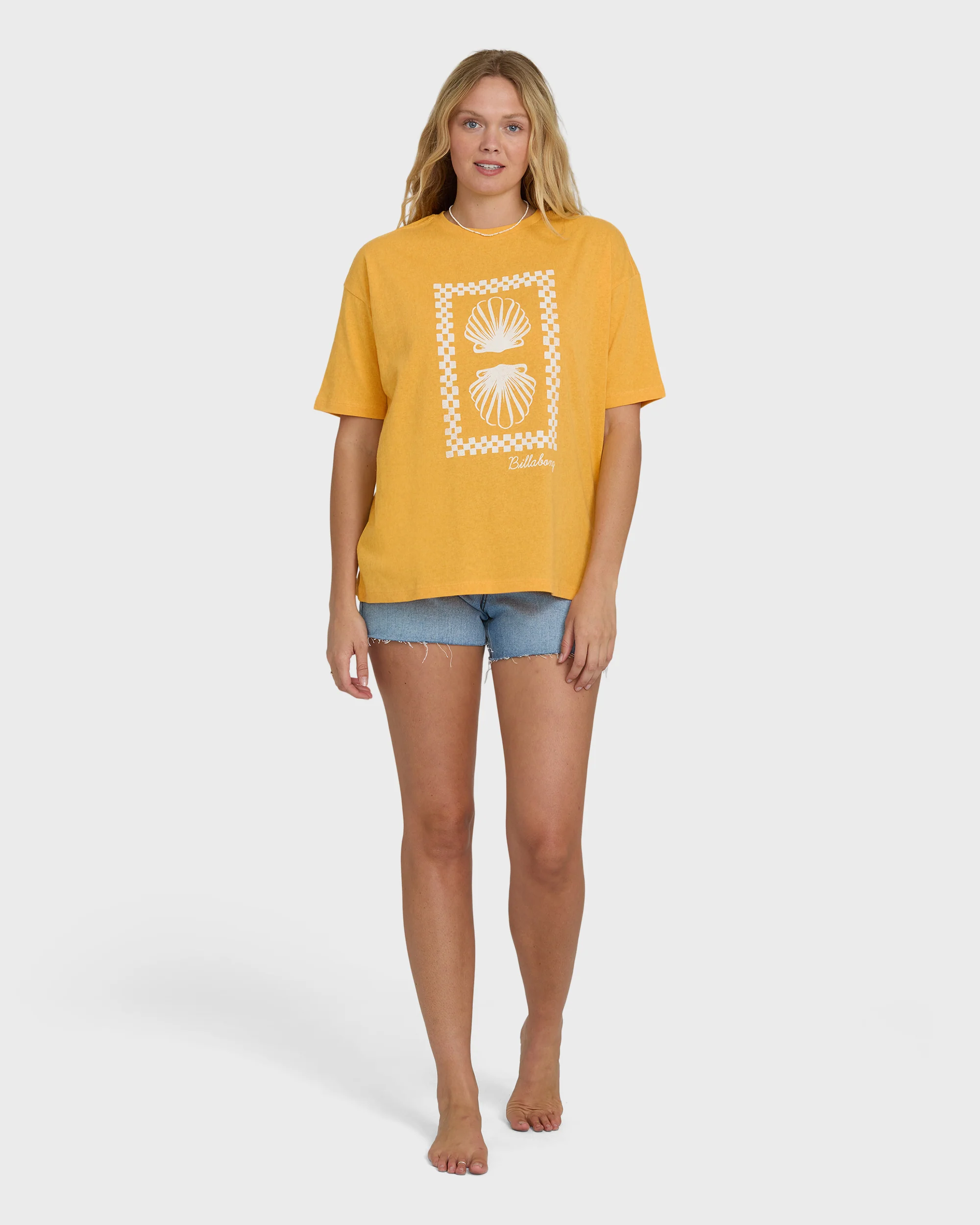 3758-balance-of-waves-short-sleeve-knit-t-shirt-sun-kissed-4.webp Balance of Waves Short Sleeve Knit T-Shirt - Sun Kissed