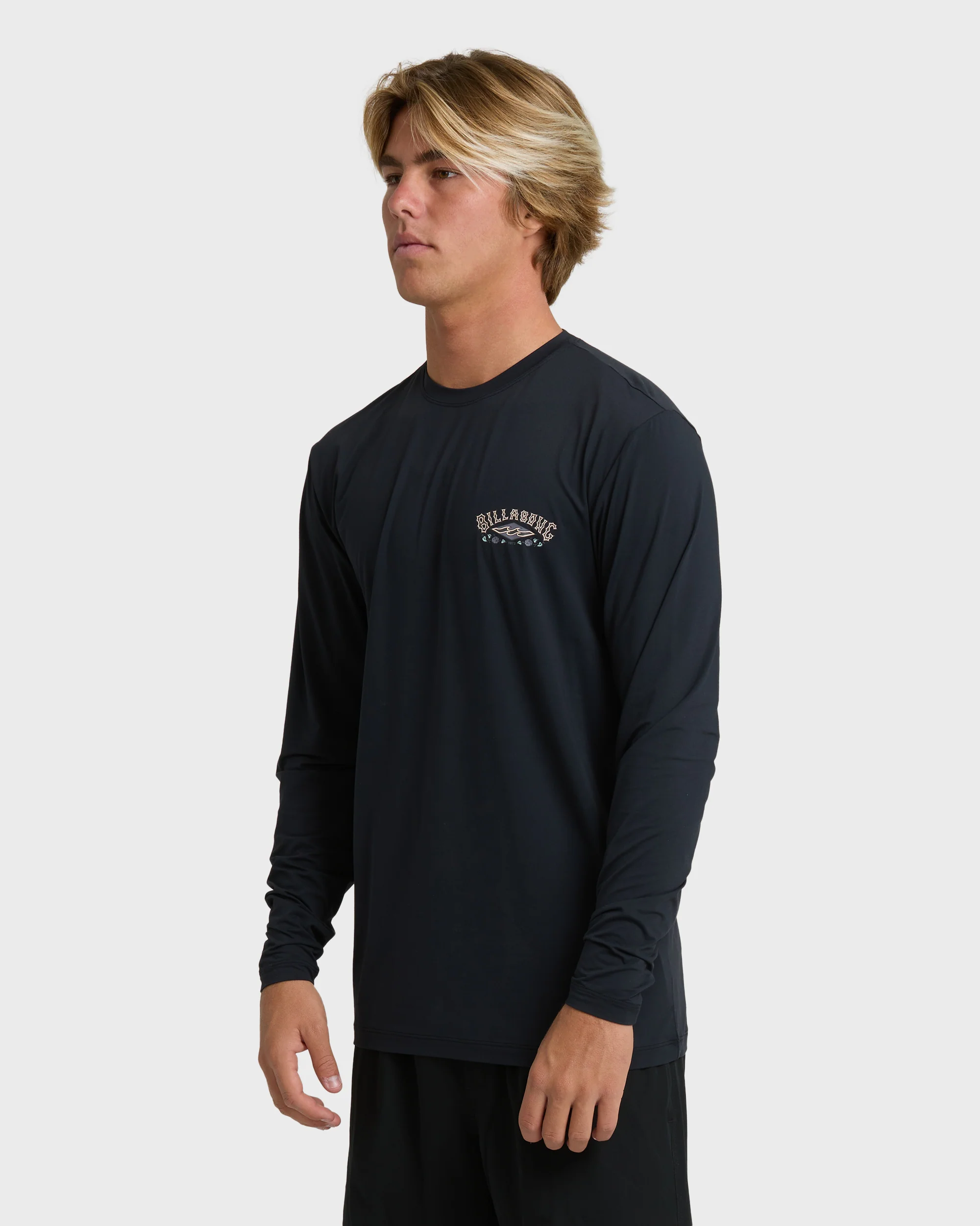 384-heritage-loose-fit-long-sleeve-surf-tee-black-3.webp Heritage Loose Fit Long Sleeve Surf Tee - Black