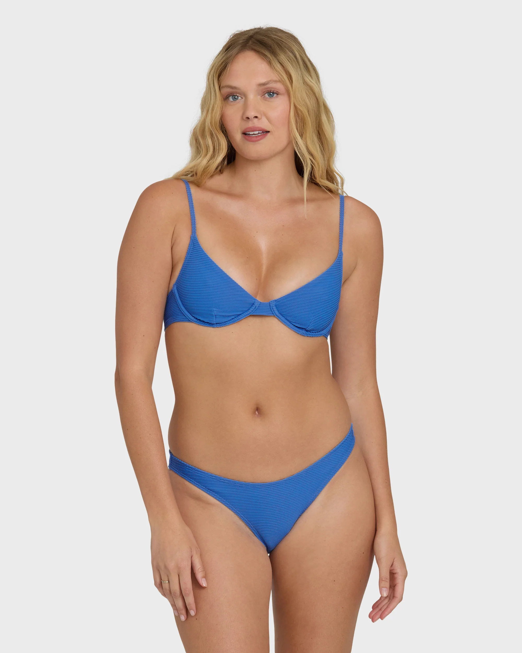 4049-tanlines-demi-underwire-bikini-top-true-blue-1.webp Tanlines Demi Underwire Bikini Top - True Blue