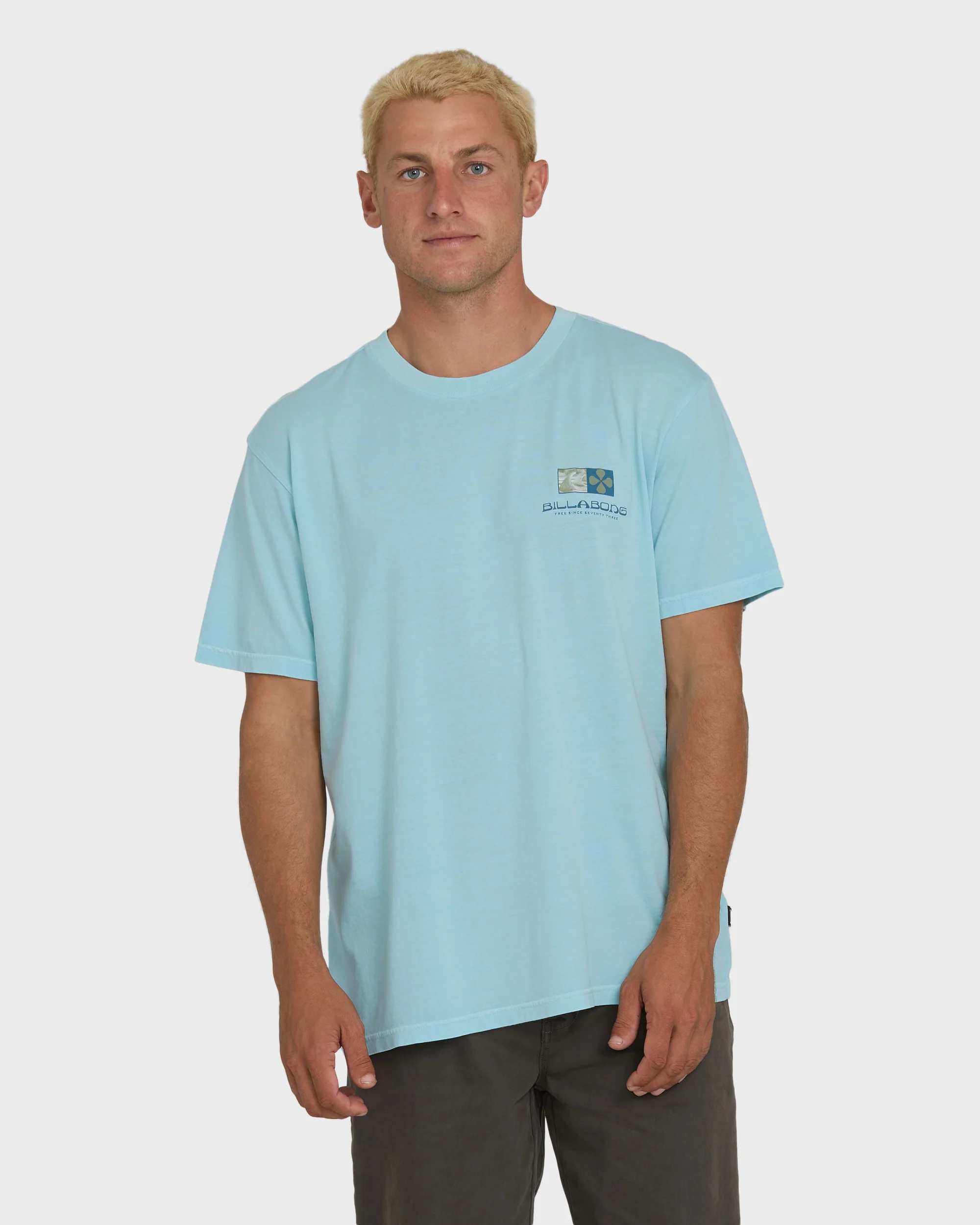 4122-glyph-wave-washed-premium-short-sleeve-cotton-t-shirt-coastal-blue-1.webp Glyph Wave Washed Premium Short Sleeve Cotton T-Shirt - Coastal Blue