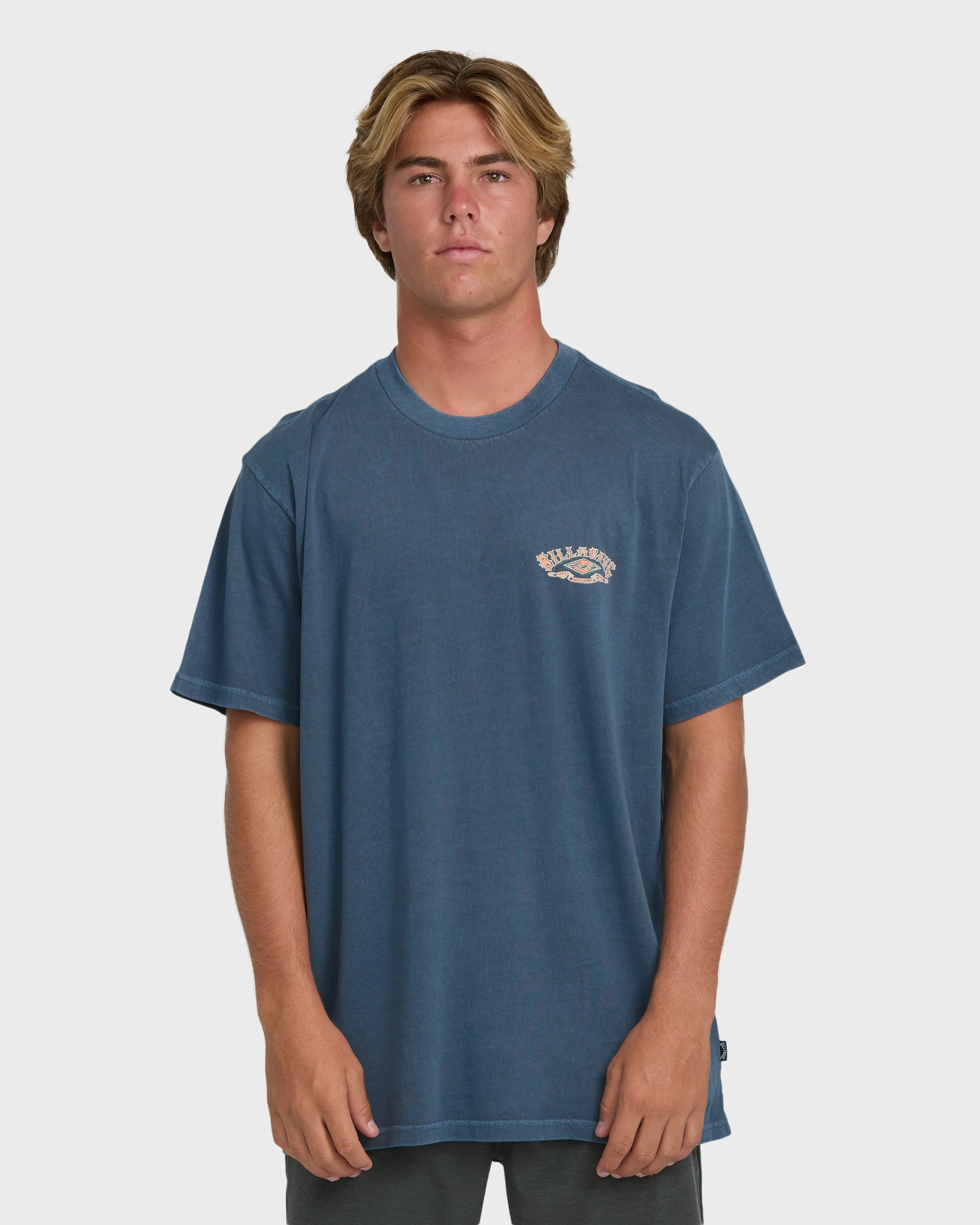 4257-heritage-arch-wave-washed-premium-short-sleeve-knit-t-shirt-dark-denim-1.webp Heritage Arch Wave Washed Premium Short Sleeve Knit T-Shirt - Dark Denim