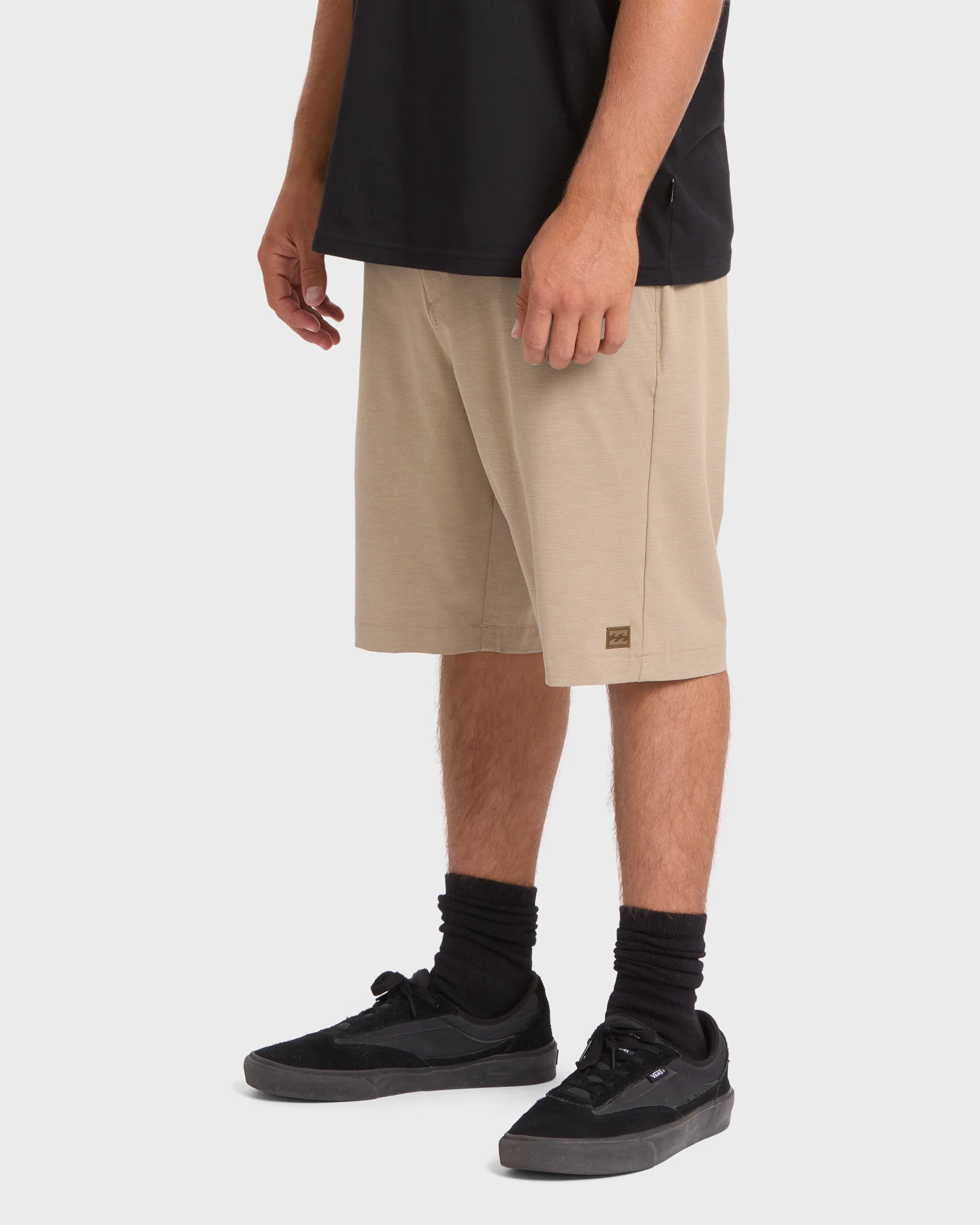 Crossfire Submersible 21" Hybrid Shorts - Khaki
