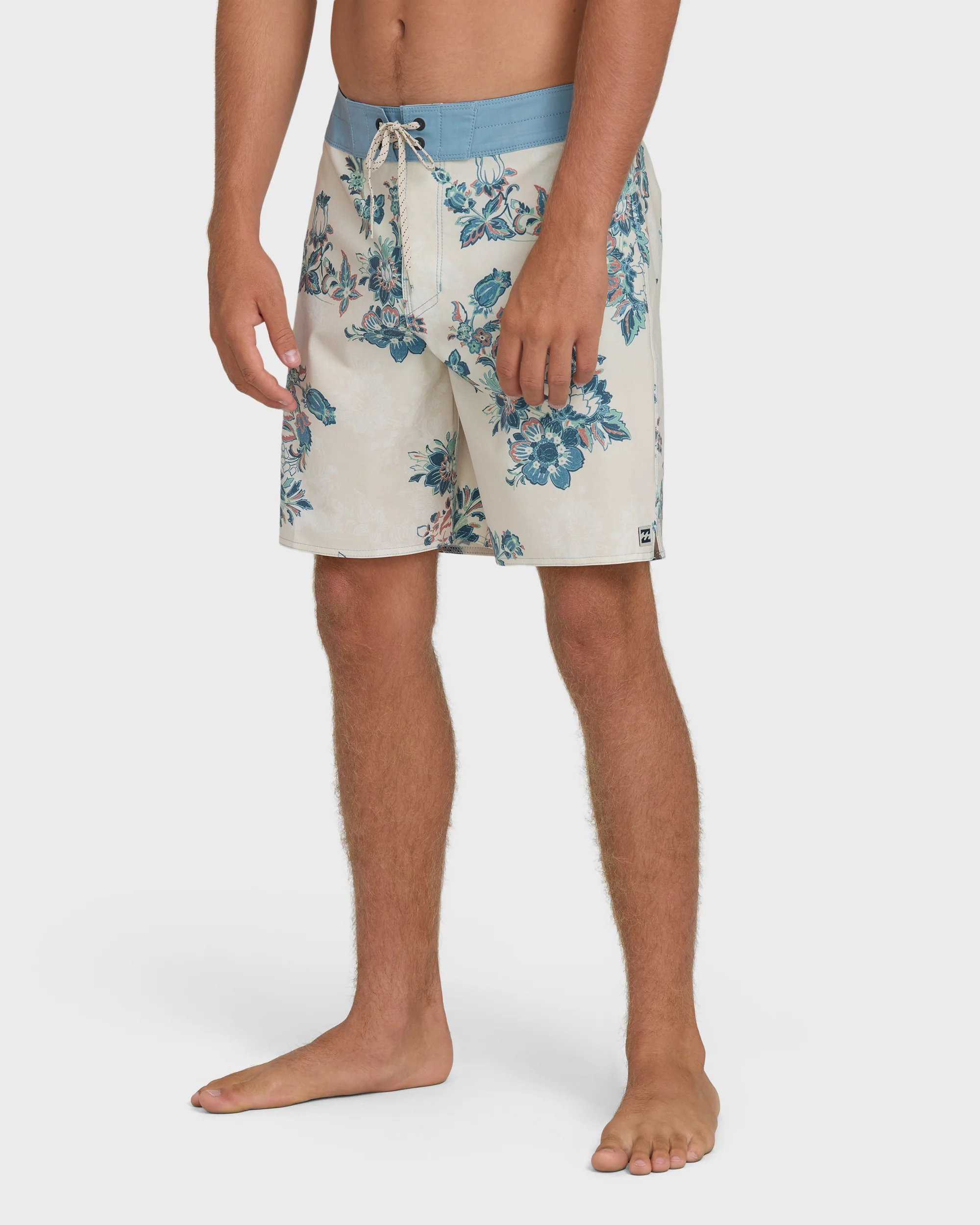 4551-good-times-pro-18-boardshorts-oatmeal-3.webp Good Times Pro 18" Boardshorts - Oatmeal