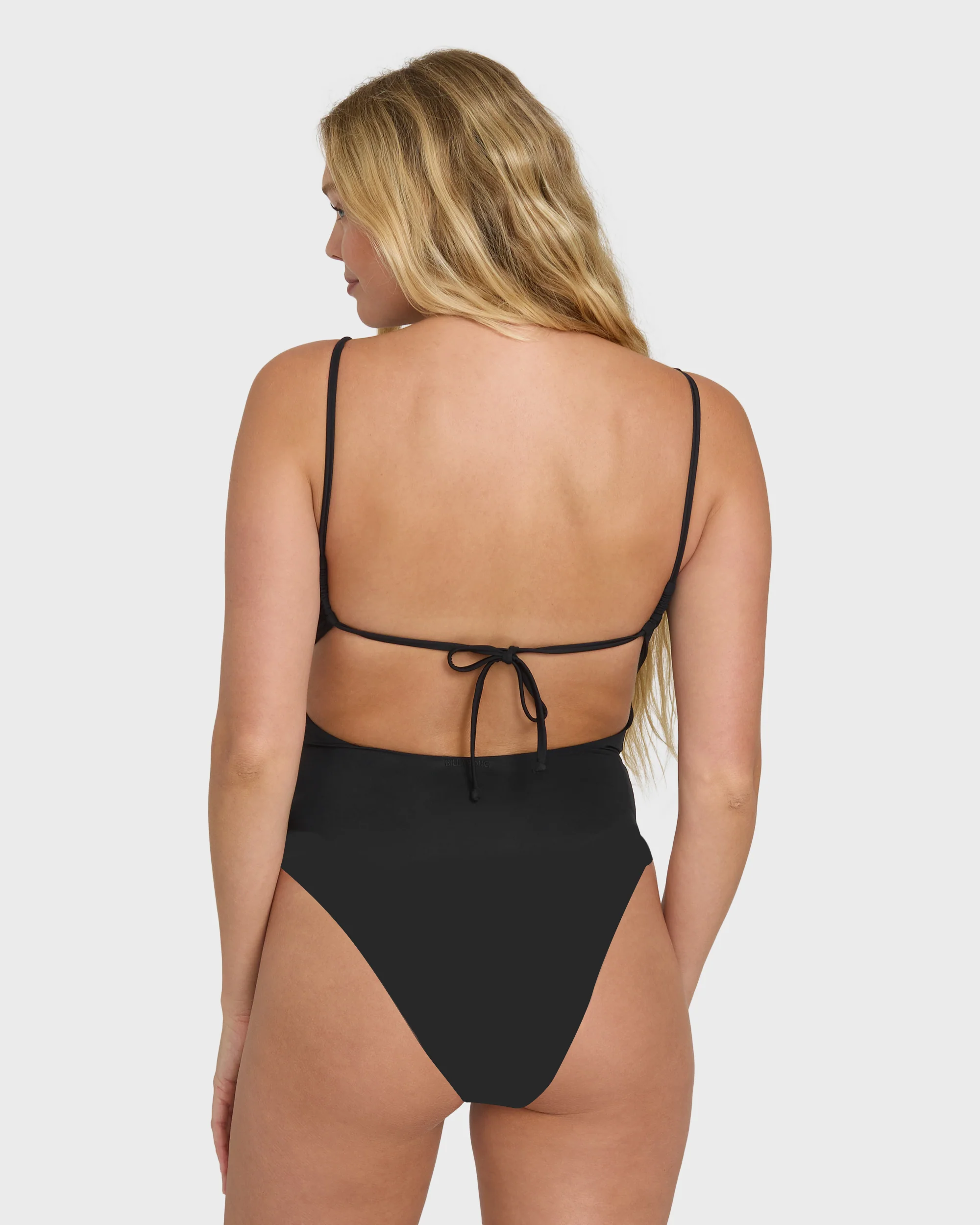 4864-sol-searcher-sloane-one-piece-swimsuit-black-pebble-2.webp Sol Searcher Sloane One Piece Swimsuit - Black Pebble