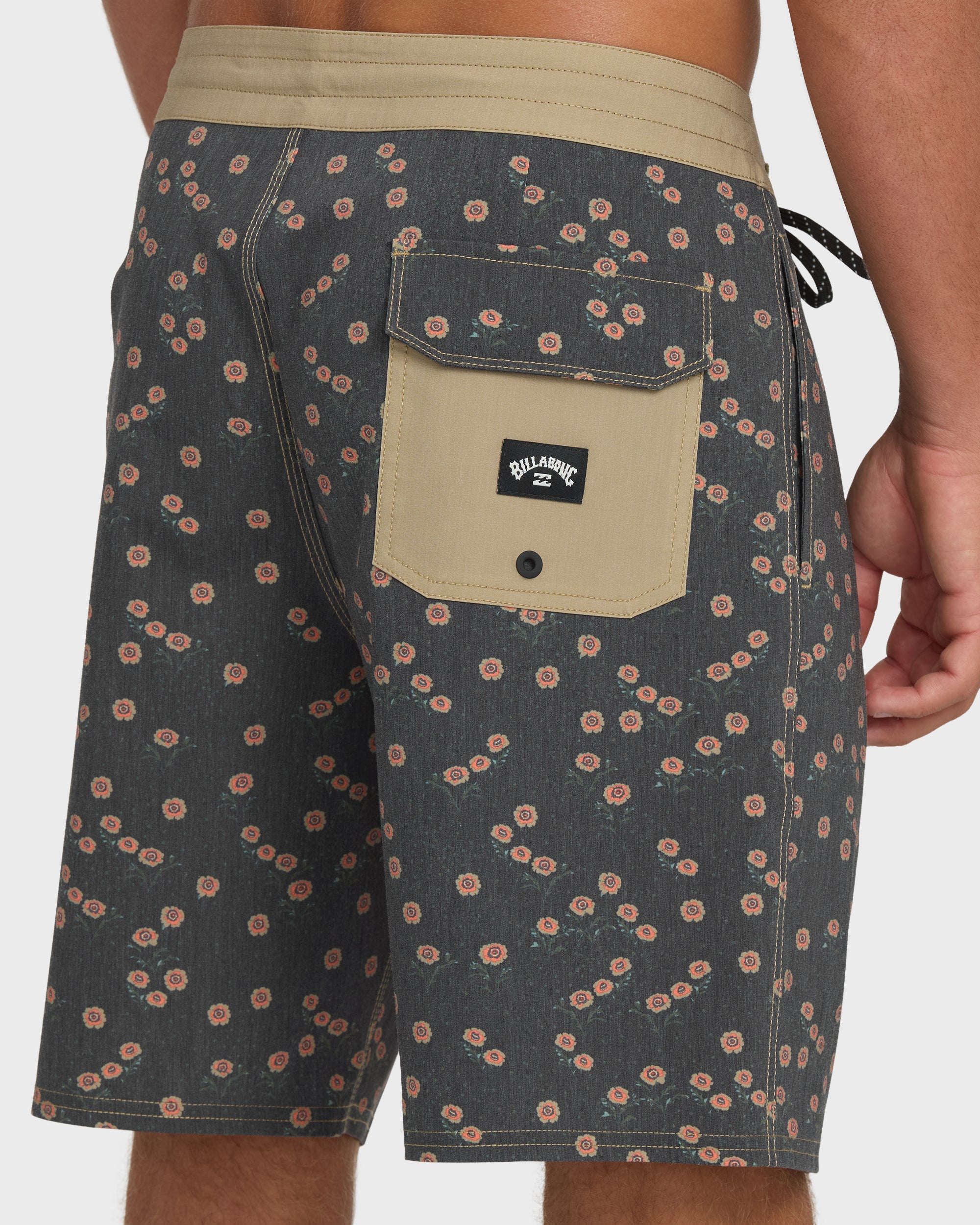 Sundays Lo Tide 18" Boardshorts - Black