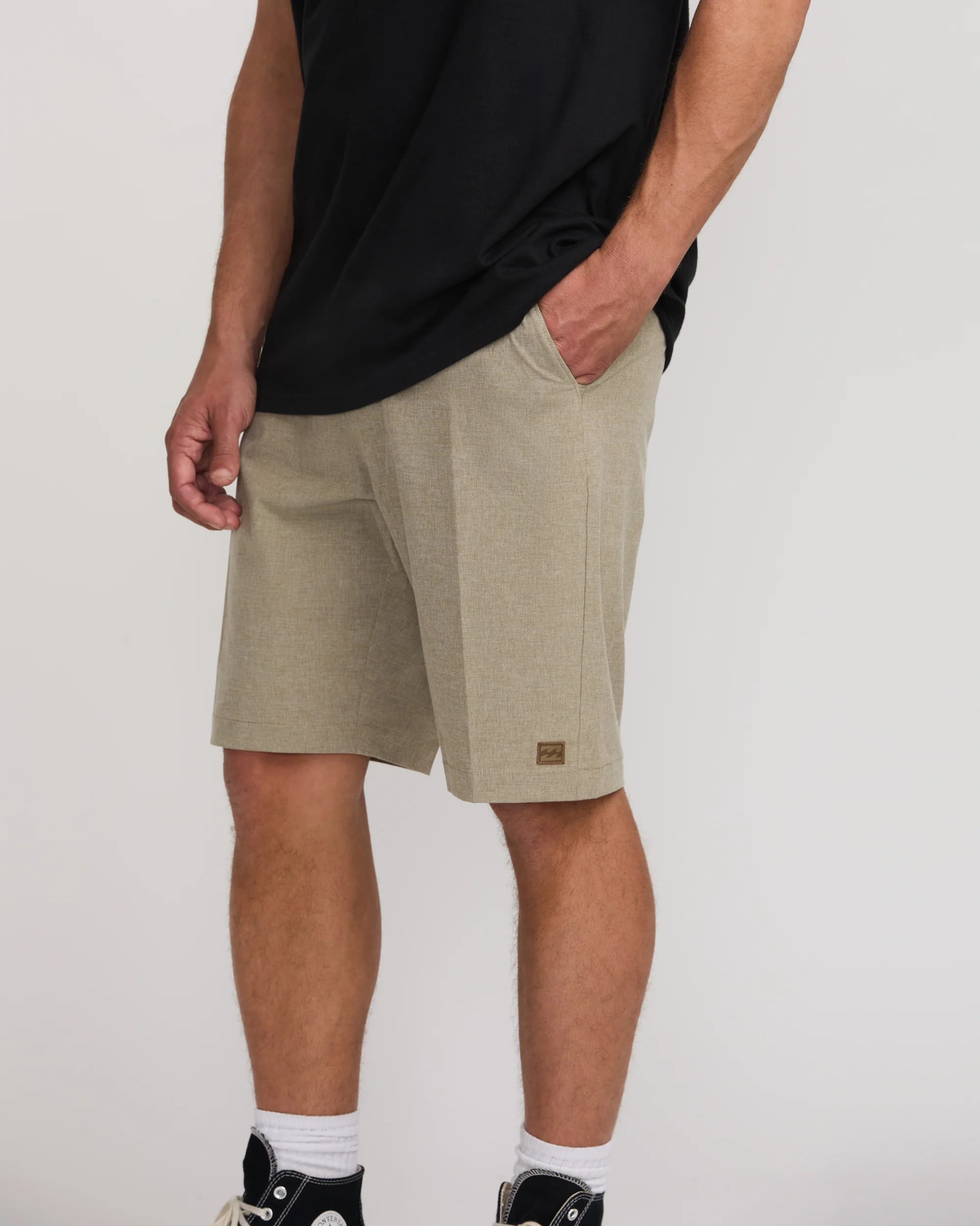 Crossfire Submersible 21" Hybrid Shorts - Khaki