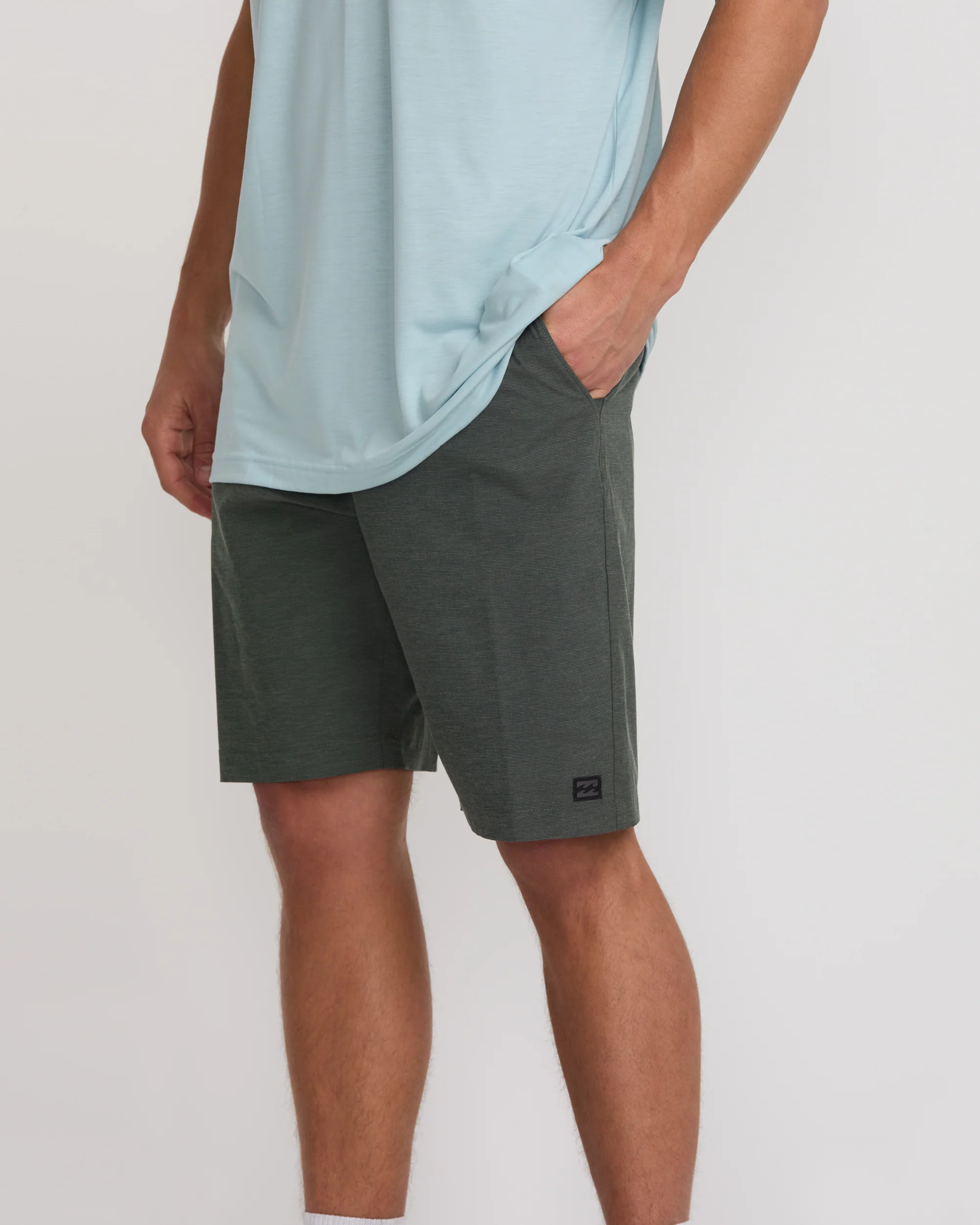 Crossfire Submersible 21" Hybrid Shorts - Asphalt