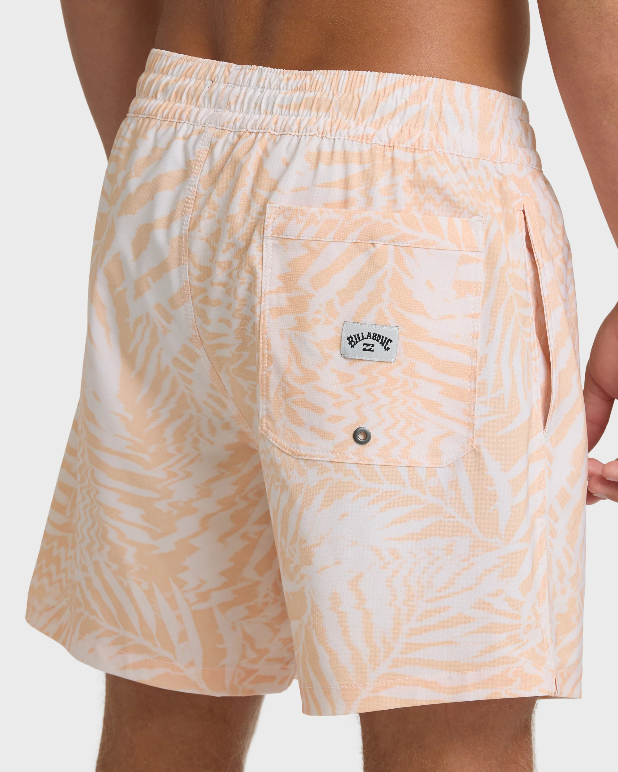 Lineup Layback 16" Trunks - Peach