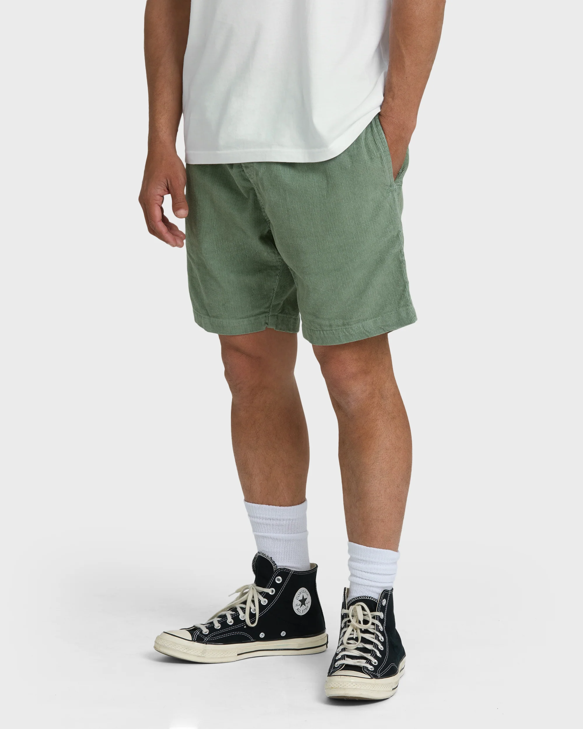 Larry Layback 19" Cord Shorts - Moss