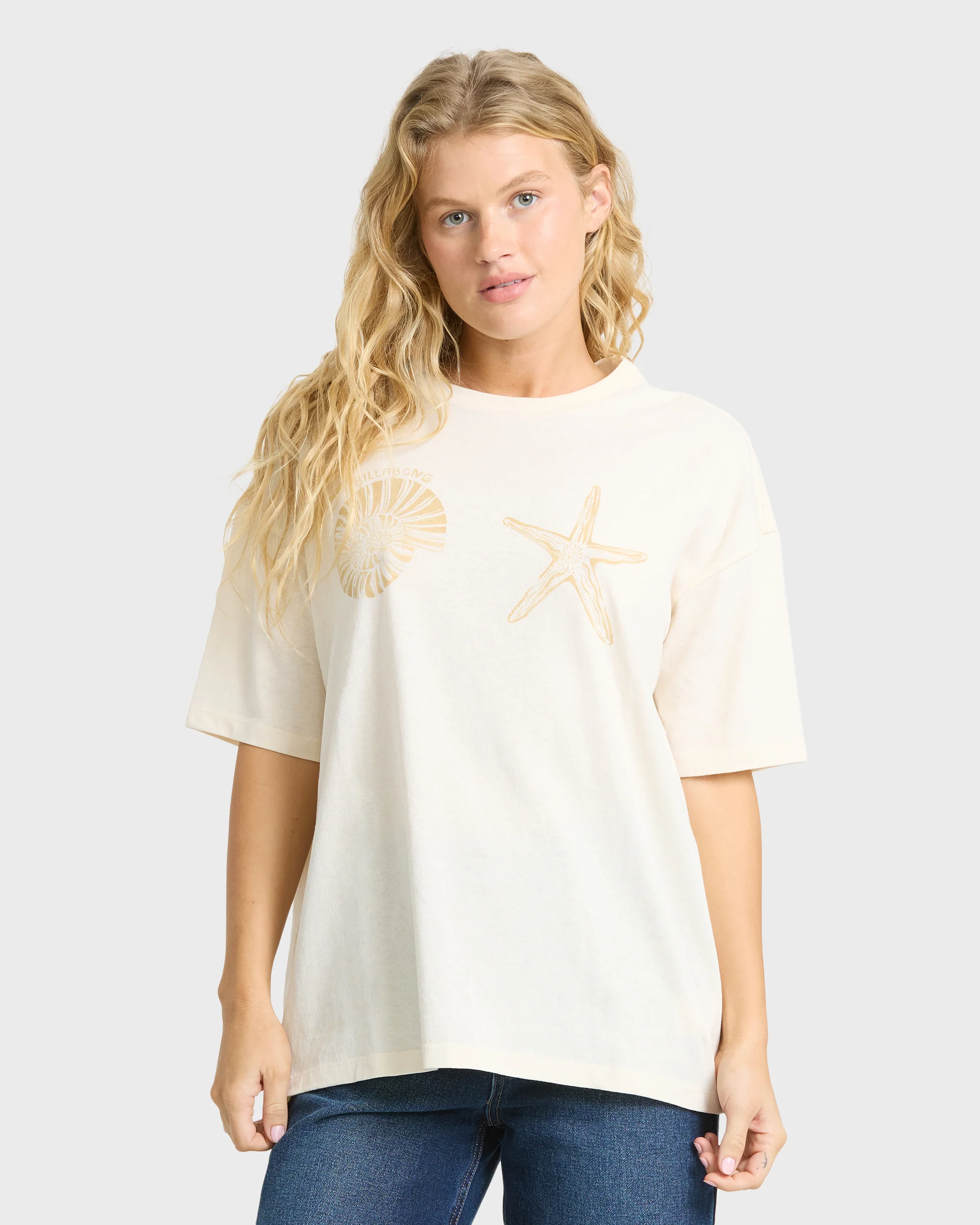 78-in-front-of-me-short-sleeve-knit-t-shirt-white-cap-1.webp In Front Of Me Short Sleeve Knit T-Shirt - White Cap