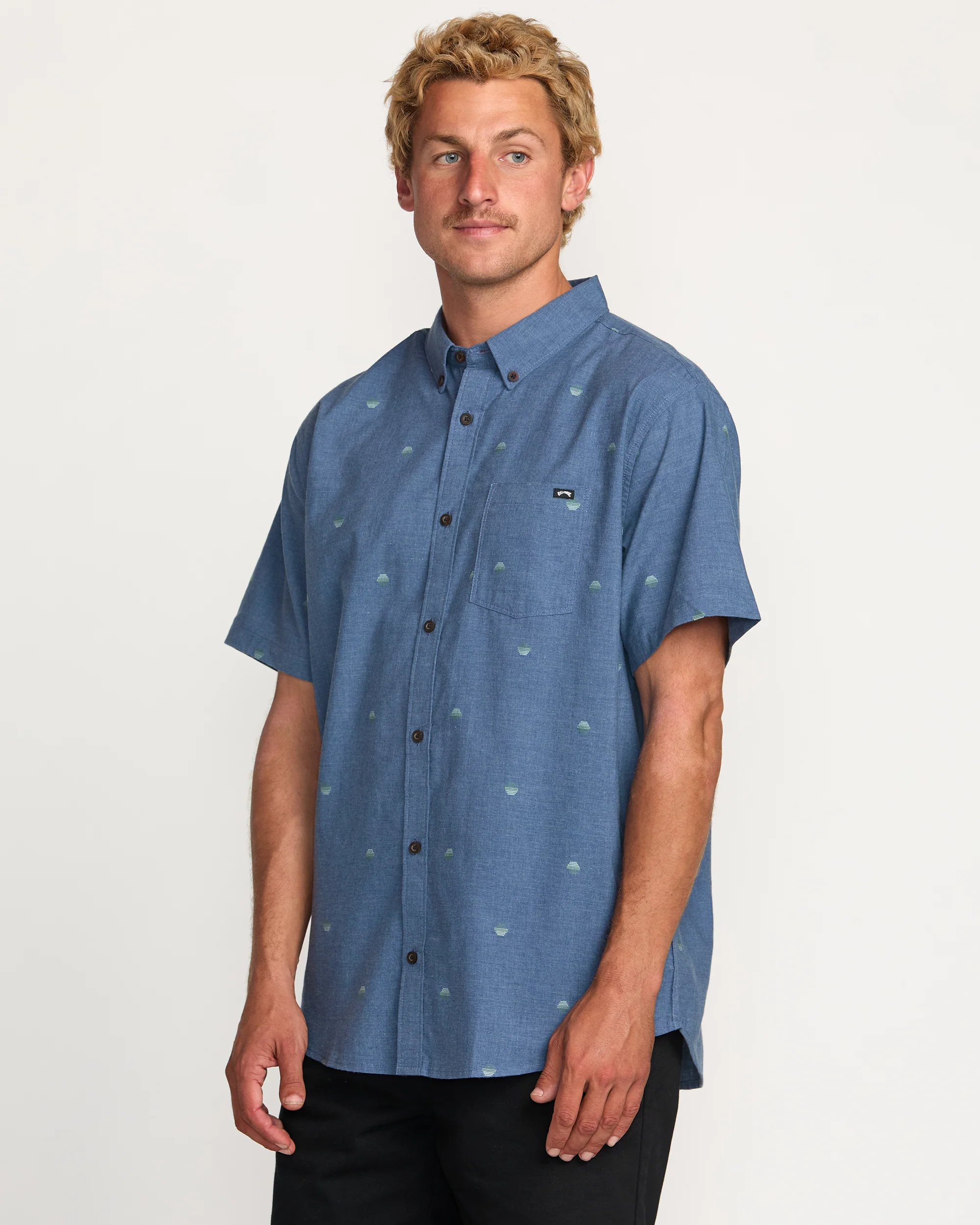 7807-all-day-jacquard-short-sleeve-shirt-deep-blue-4.webp All Day Jacquard Short Sleeve Shirt - Deep Blue