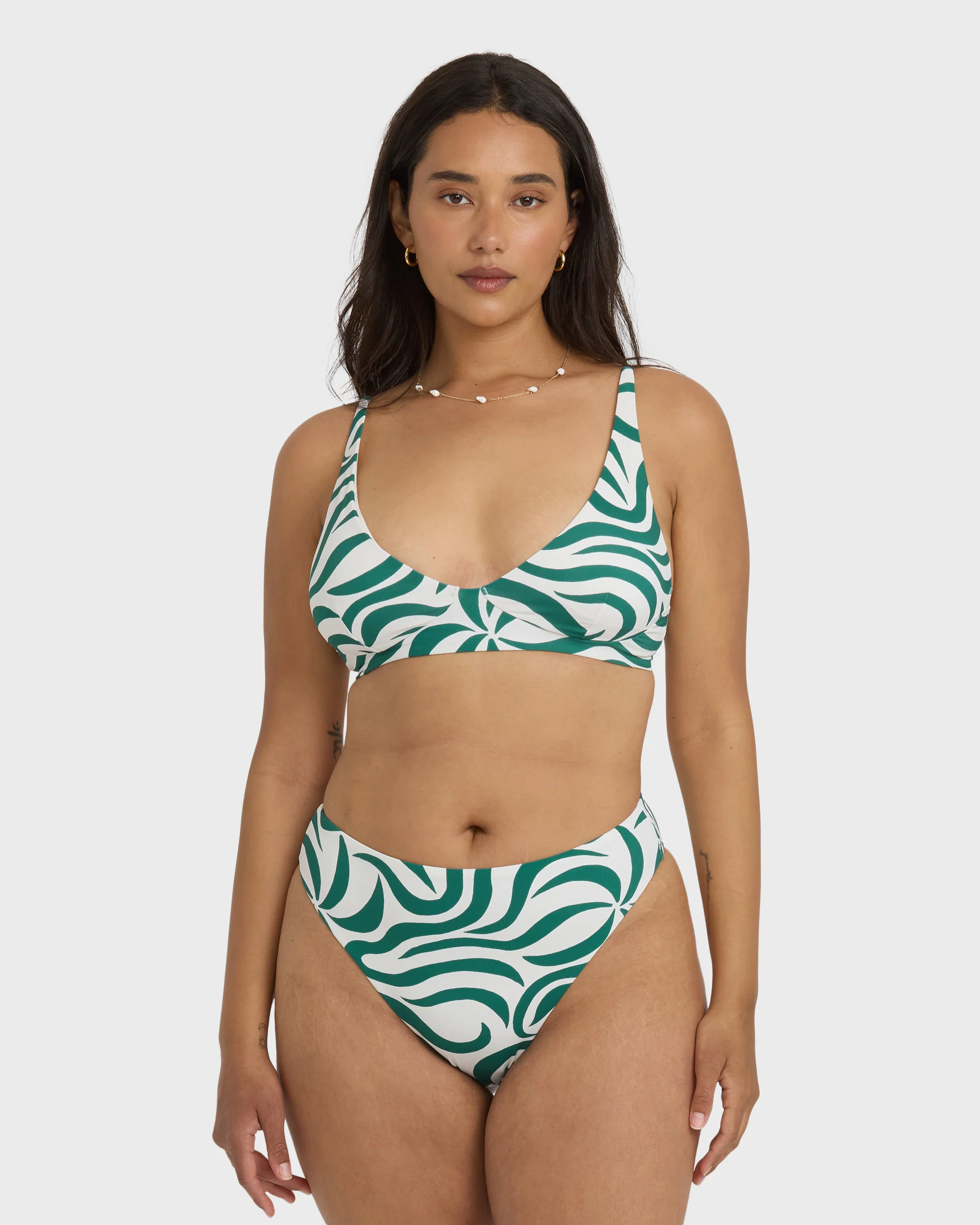 7996-all-the-waves-hi-maya-bikini-bottom-evergreen-2.webp All The Waves Hi Maya Bikini Bottom - Evergreen