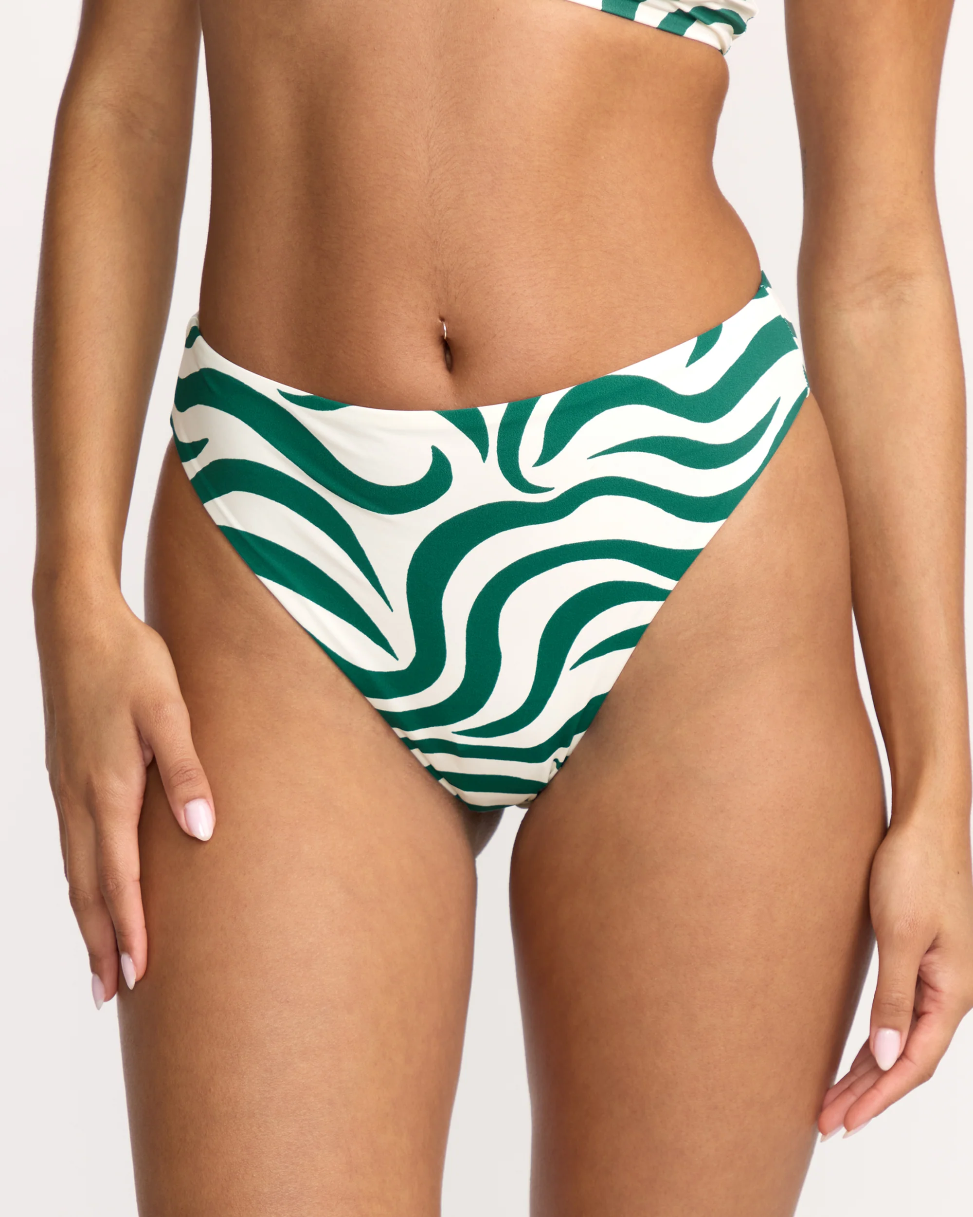 7996-all-the-waves-hi-maya-bikini-bottom-evergreen-8.webp All The Waves Hi Maya Bikini Bottom - Evergreen