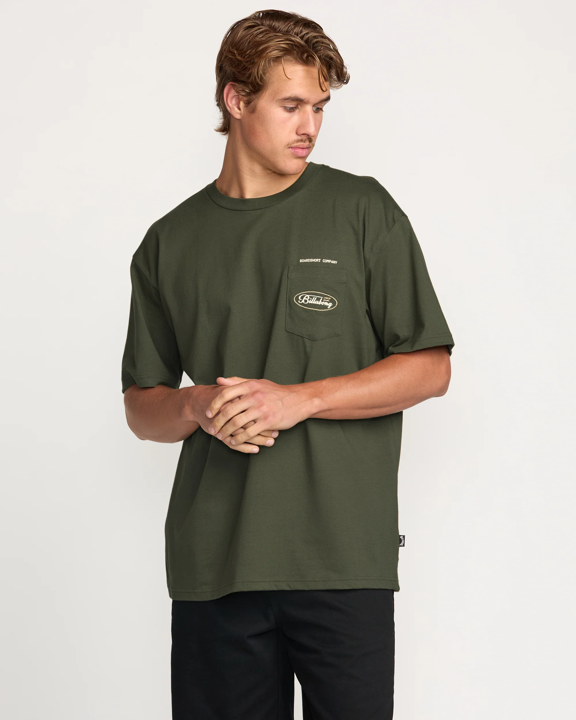 8126-bad-dog-pocket-regular-tee-olive-2.webp Bad Dog Pocket Regular Tee - Olive