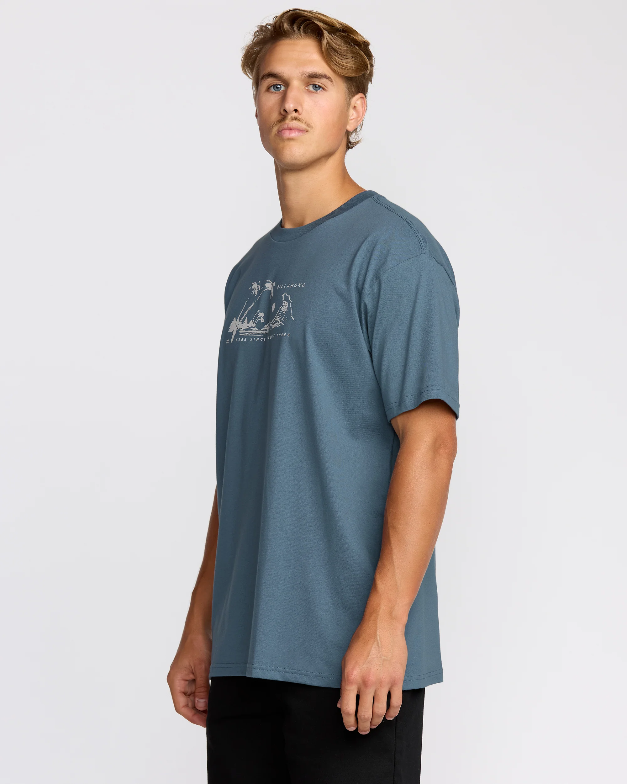 8235-beach-club-premium-short-sleeve-t-shirt-steel-blue-3.webp Beach Club Premium Short Sleeve T-Shirt - Steel Blue