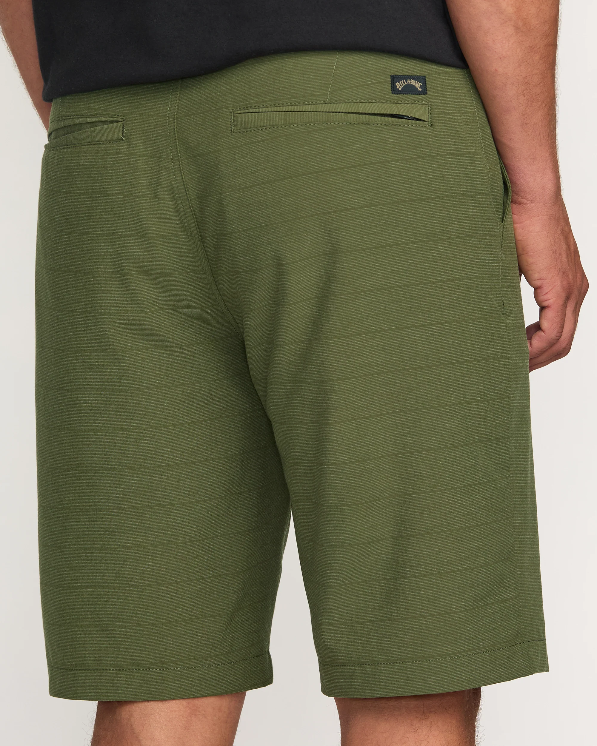 Crossfire Submersible 21" Hybrid Shorts - Olive