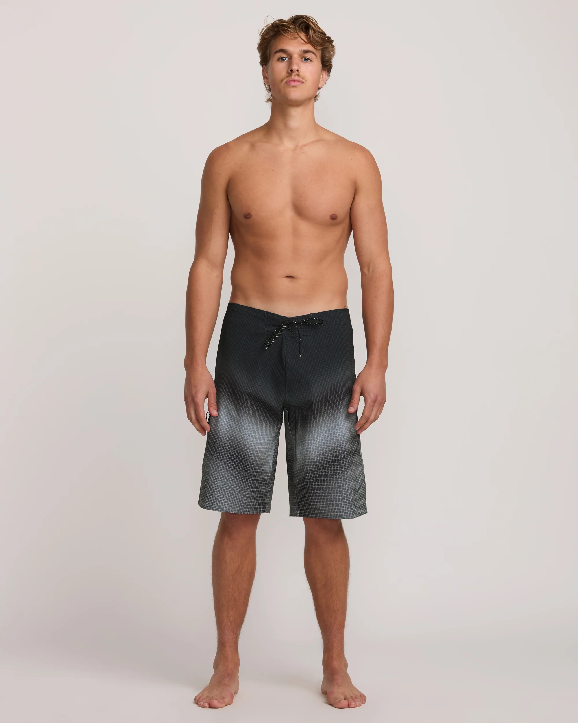 8815-fluid-pro-performance-21-boardshorts-black-5.webp Fluid Pro Performance 21" Boardshorts - Black