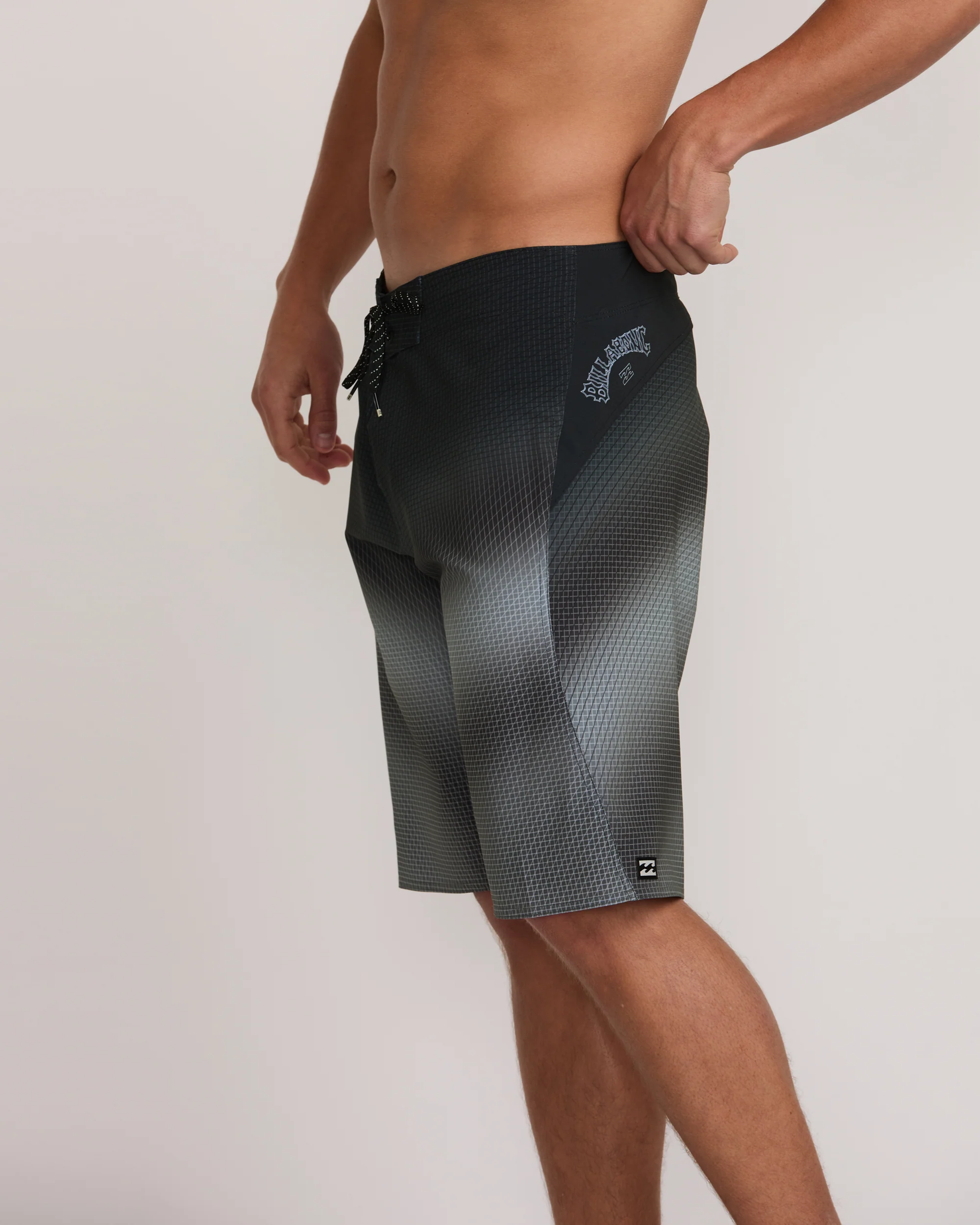 8815-fluid-pro-performance-21-boardshorts-black-7.webp Fluid Pro Performance 21" Boardshorts - Black