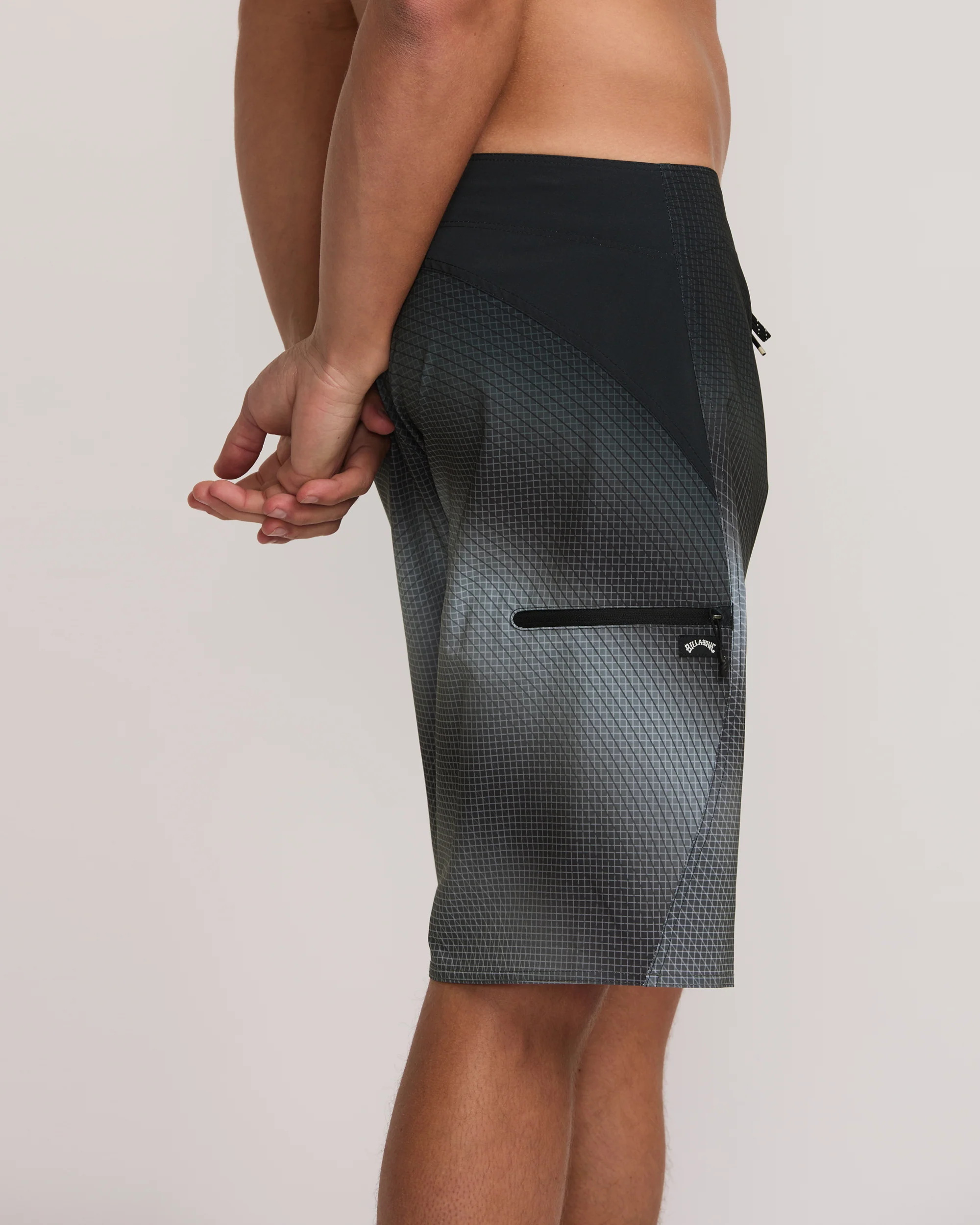 8815-fluid-pro-performance-21-boardshorts-black-8.webp Fluid Pro Performance 21" Boardshorts - Black