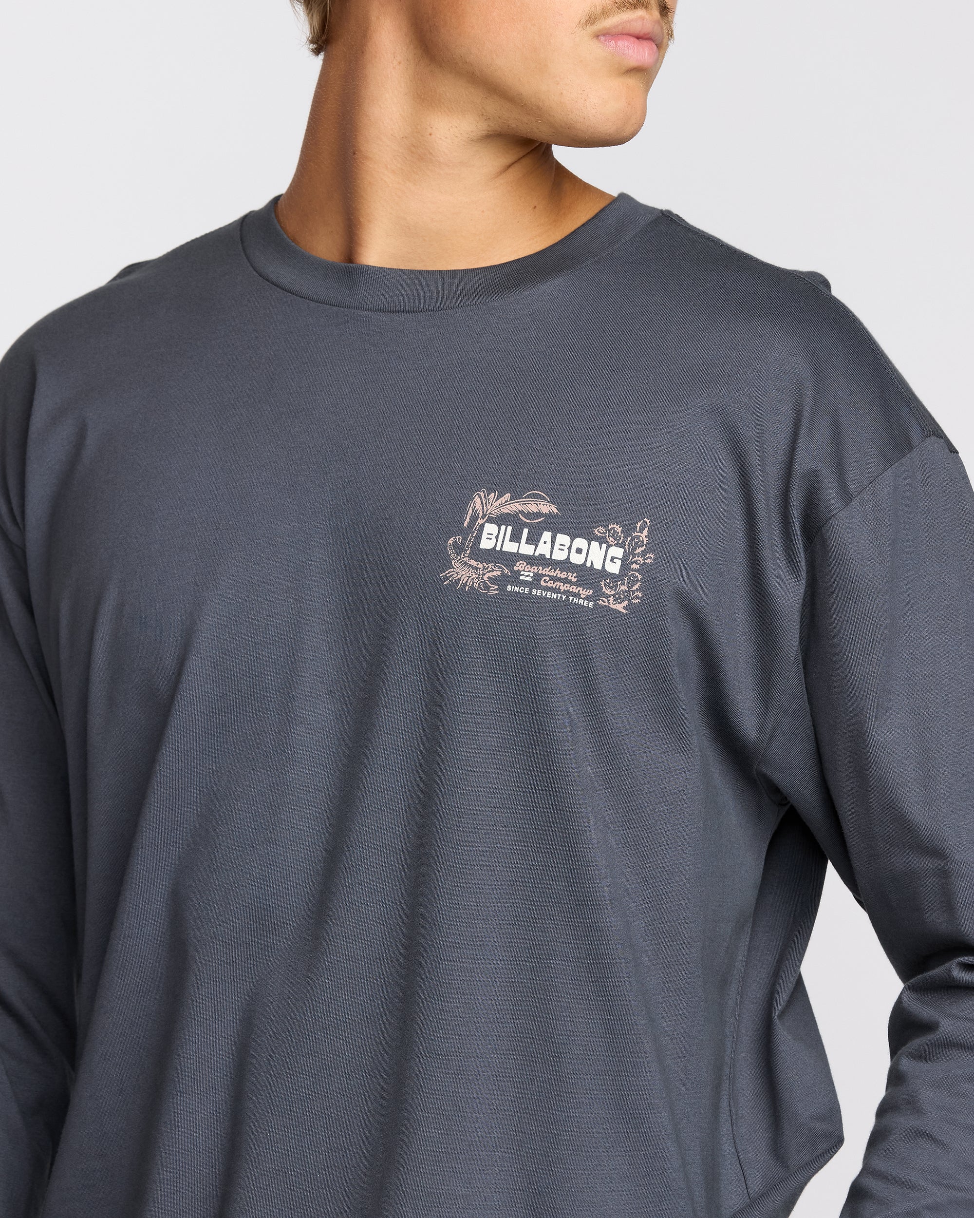 9146-lounge-regular-long-sleeve-t-shirt-midnight-blue-5.jpg Lounge Regular Long Sleeve T-Shirt - Midnight Blue