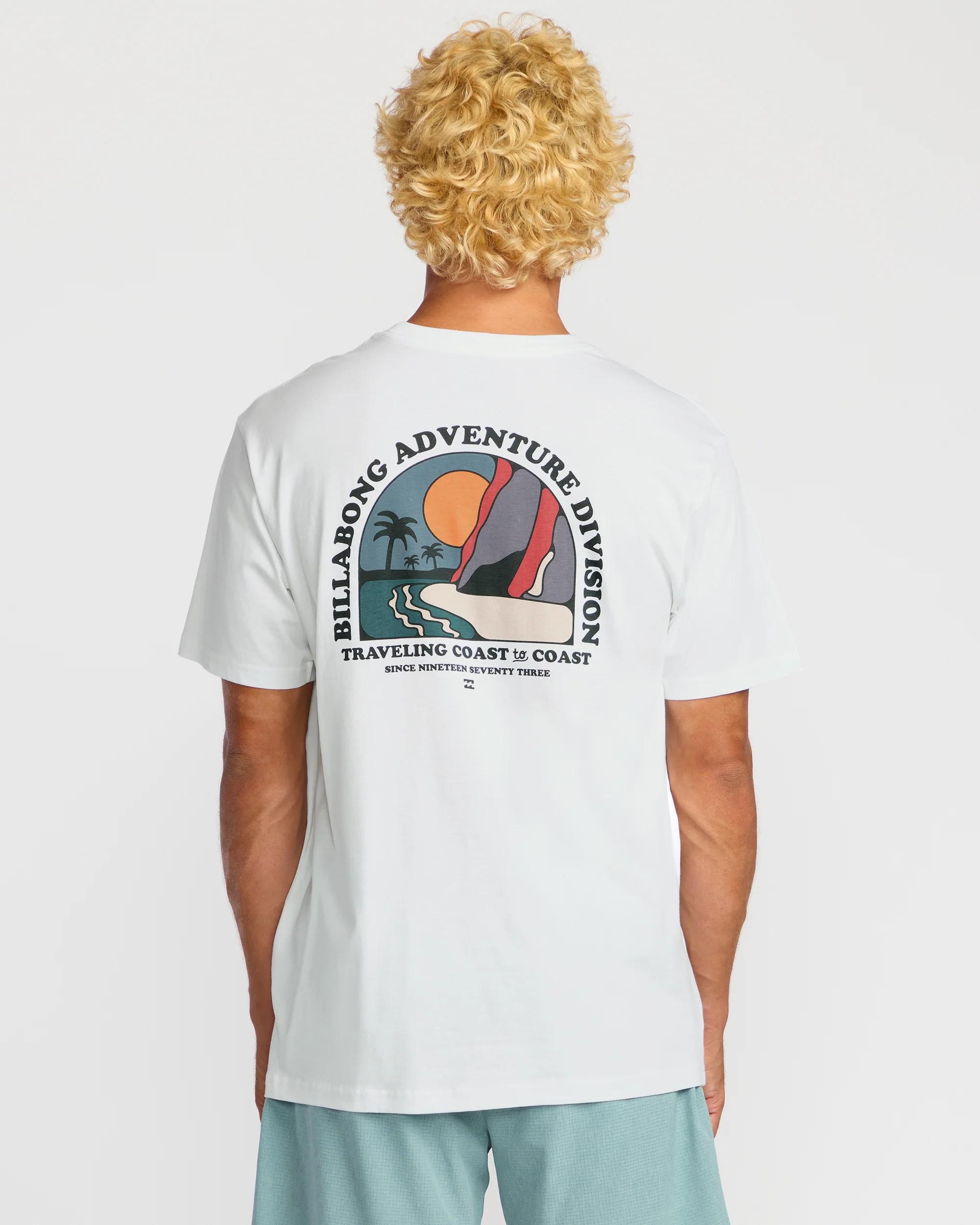 Sundown A/Div Short Sleeve T-Shirt - White