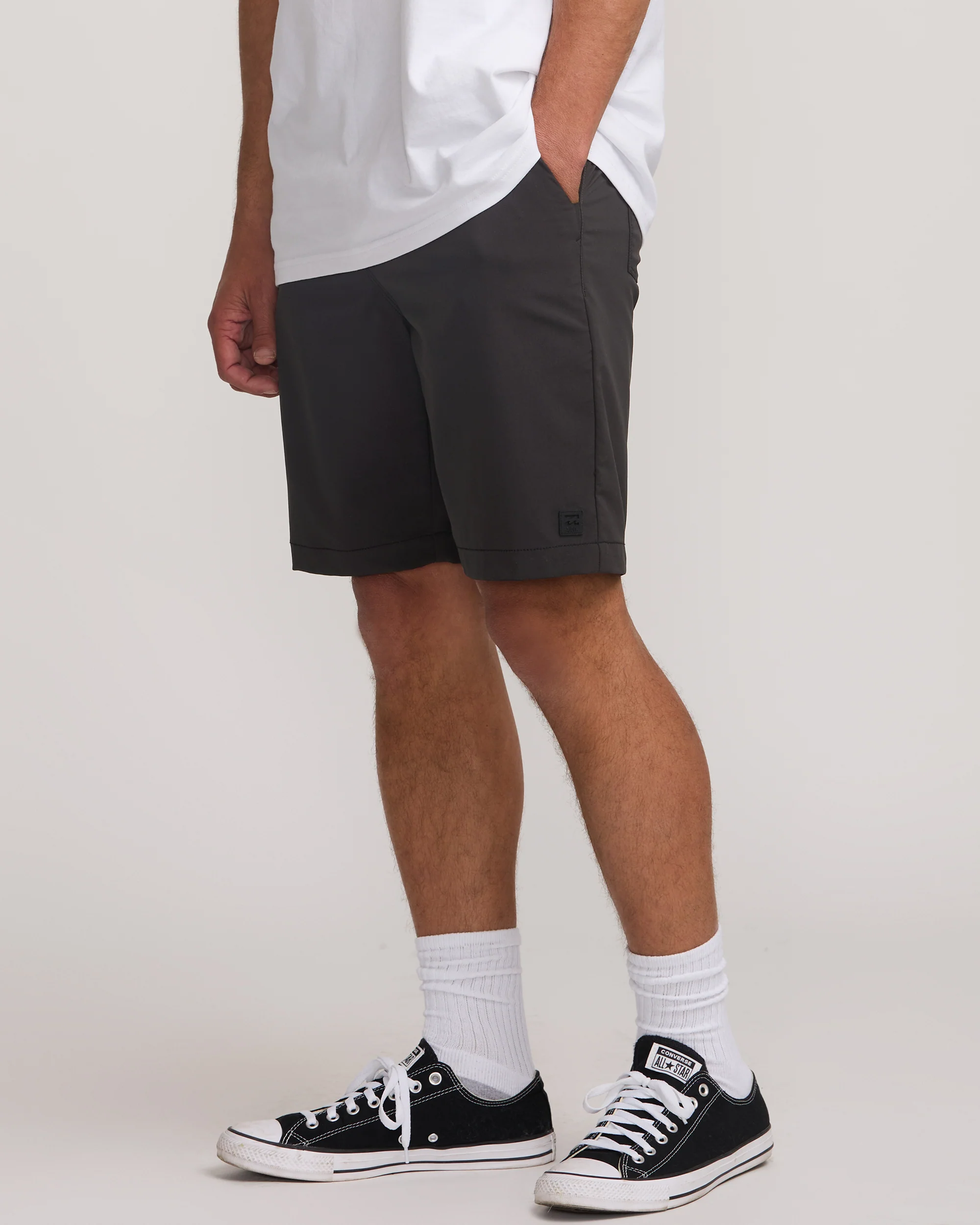 Surftrek Journey 20" Hybrid Shorts - Black